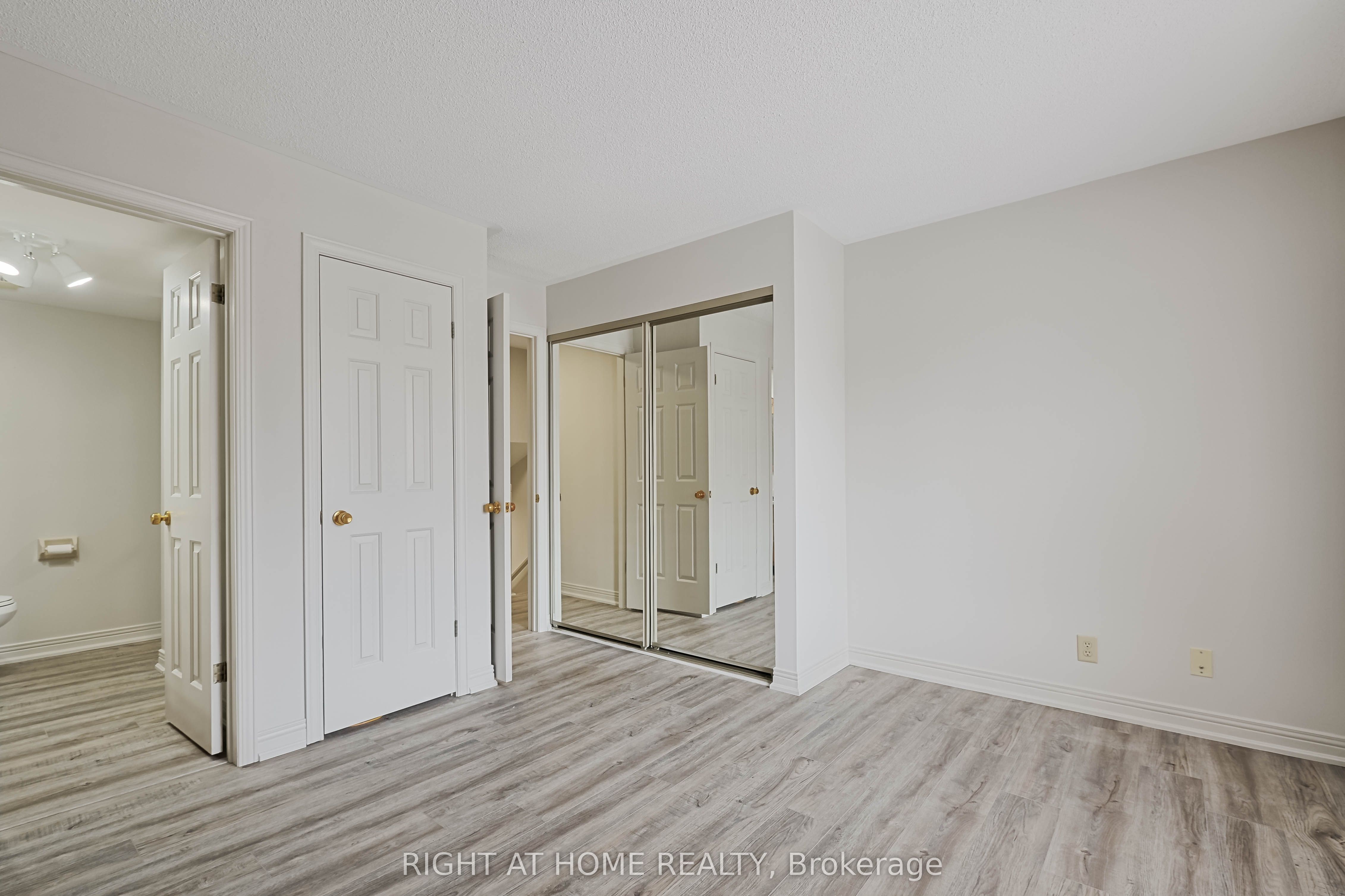 215 Pine Street 4 Property Photo 18