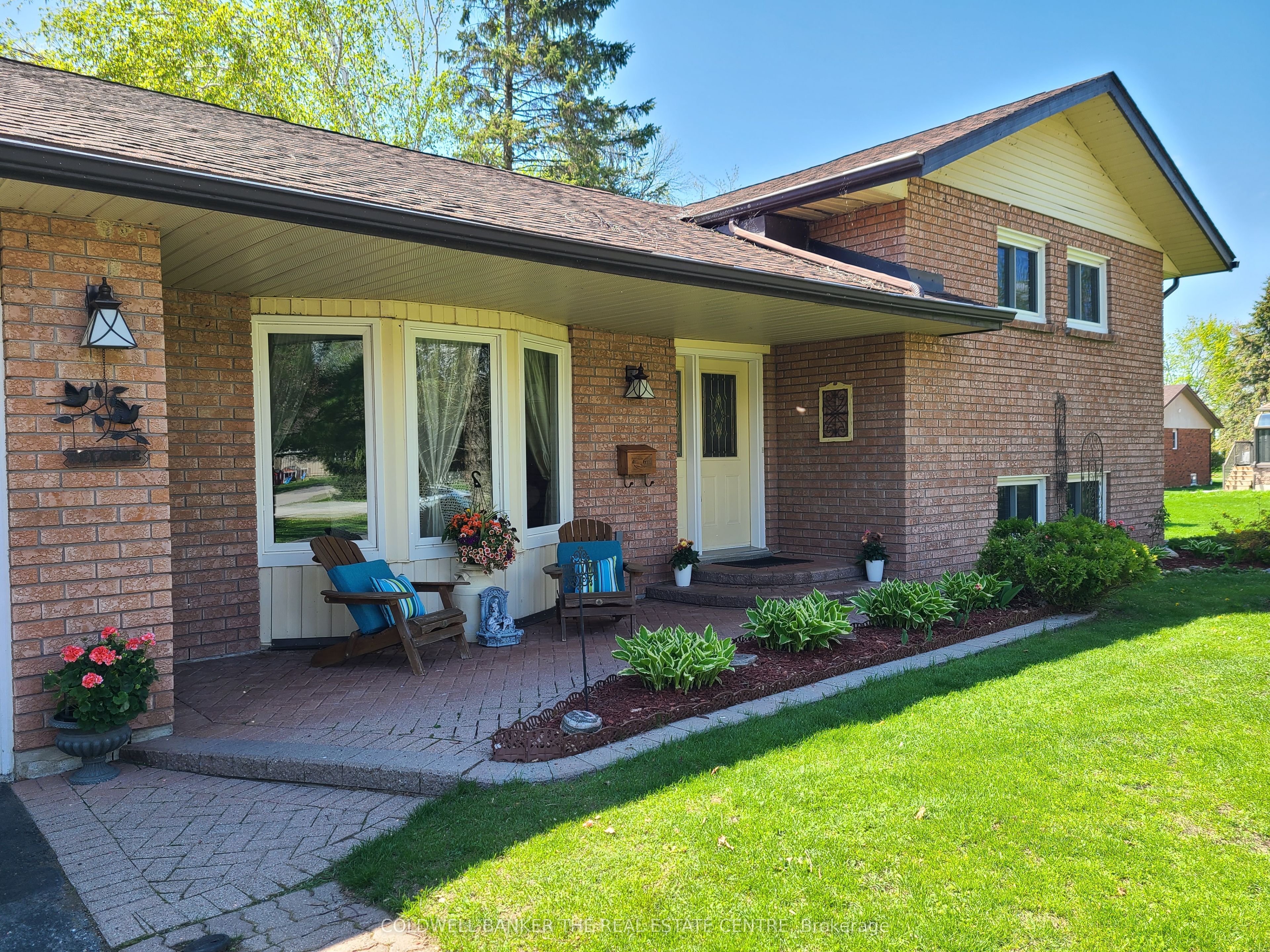 148 Bayshore Drive Property Photo 3
