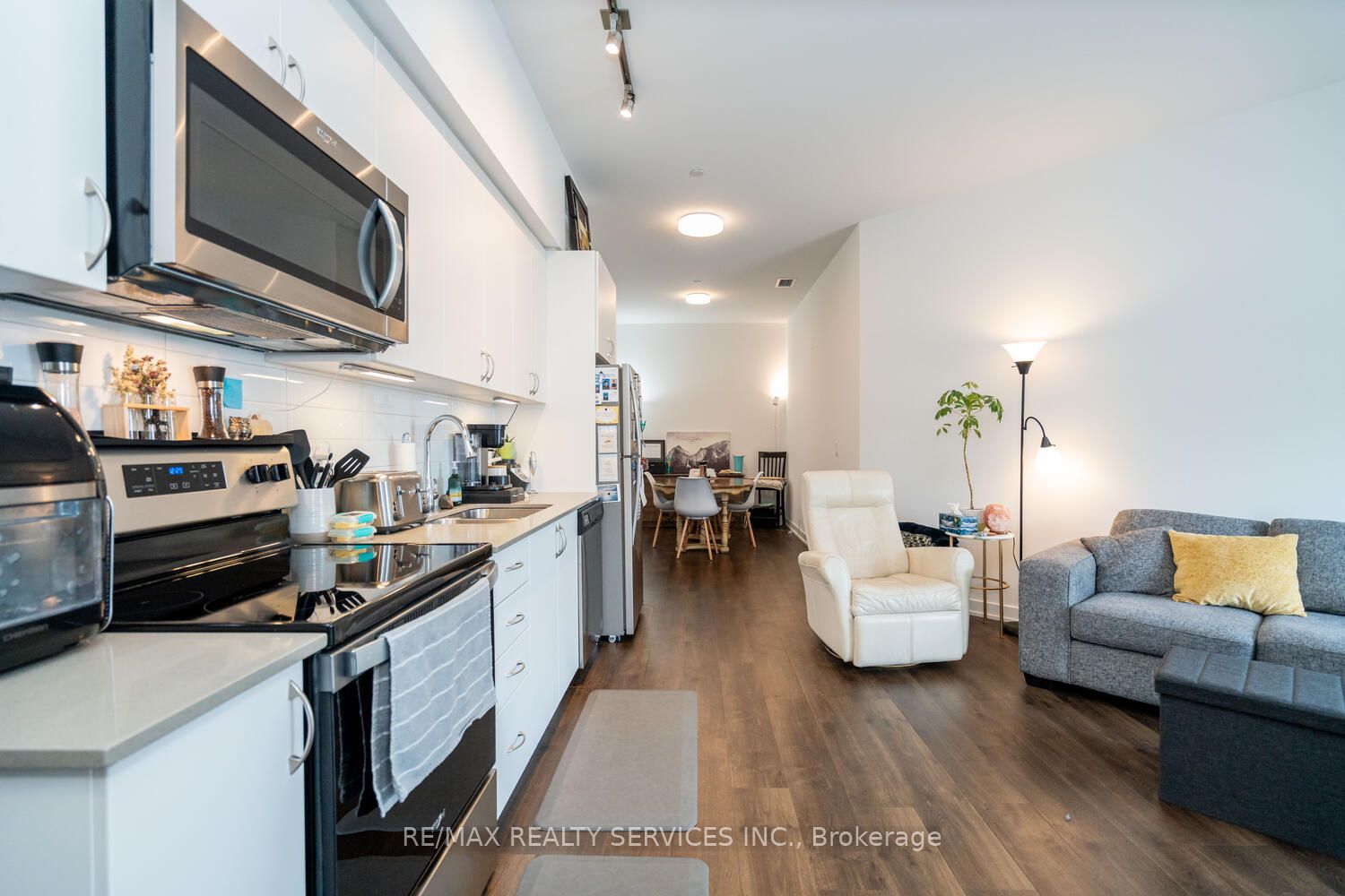 #108 - 56 Lakeside Terrace Property Photo 15