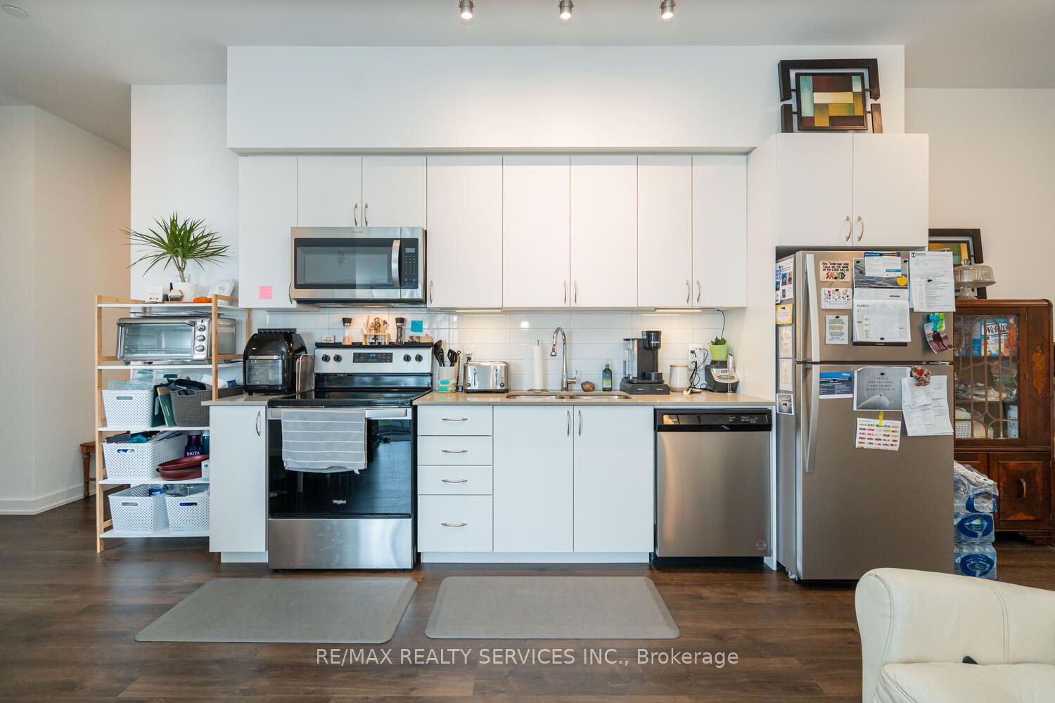#108 - 56 Lakeside Terrace Property Photo 16