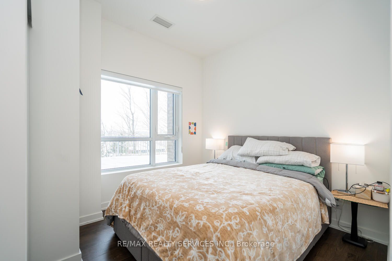 #108 - 56 Lakeside Terrace Property Photo 26