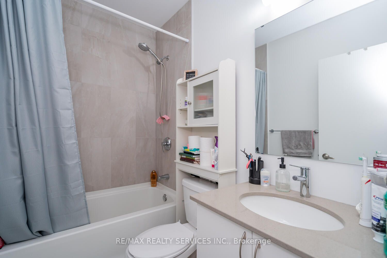 #108 - 56 Lakeside Terrace Property Photo 31