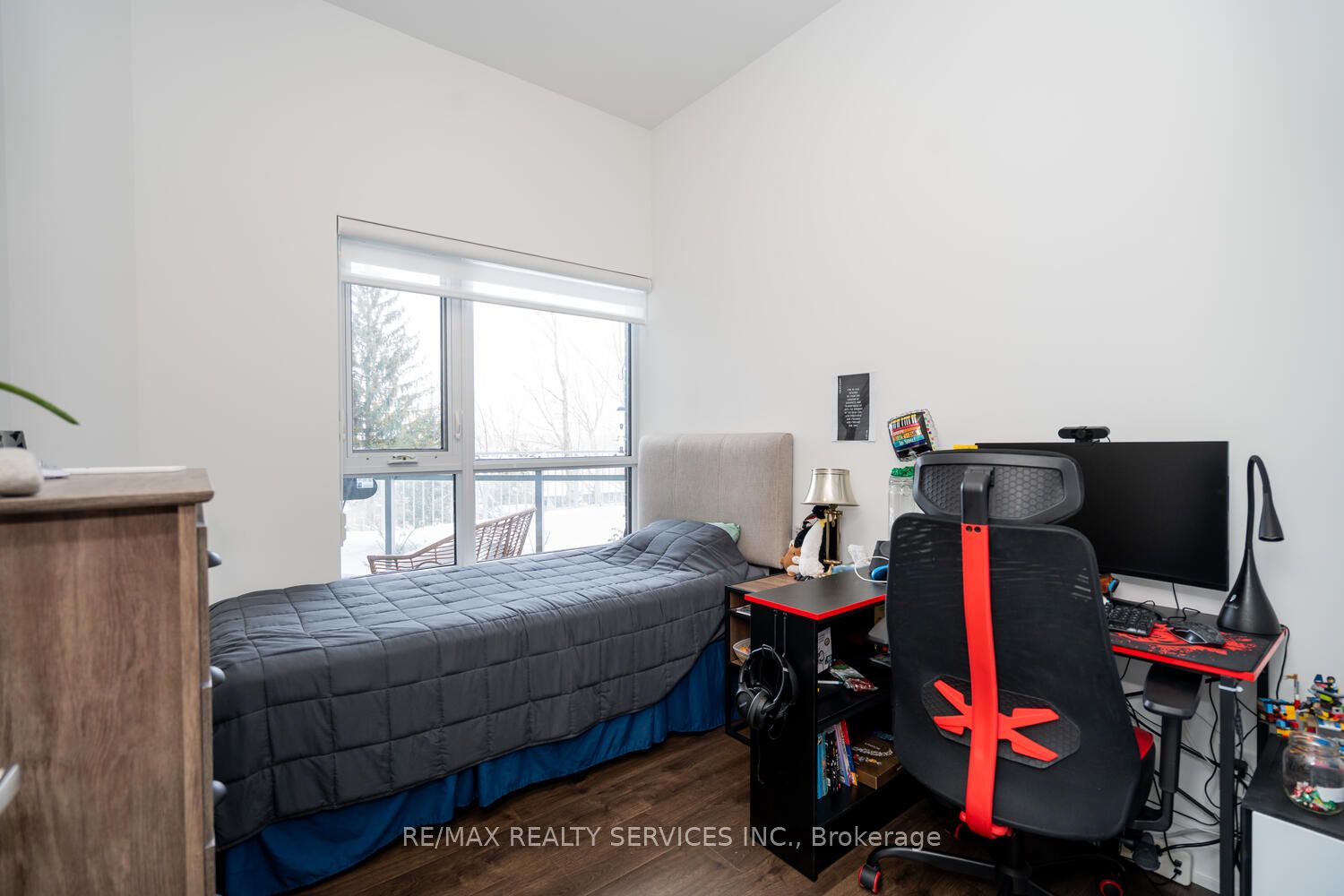 #108 - 56 Lakeside Terrace Property Photo 34