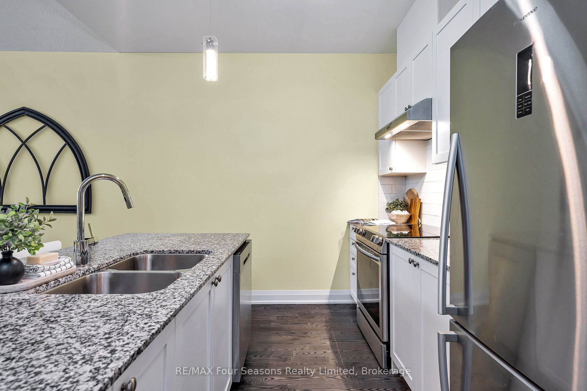 #24 - 16 Kari Crescent Property Photo 13