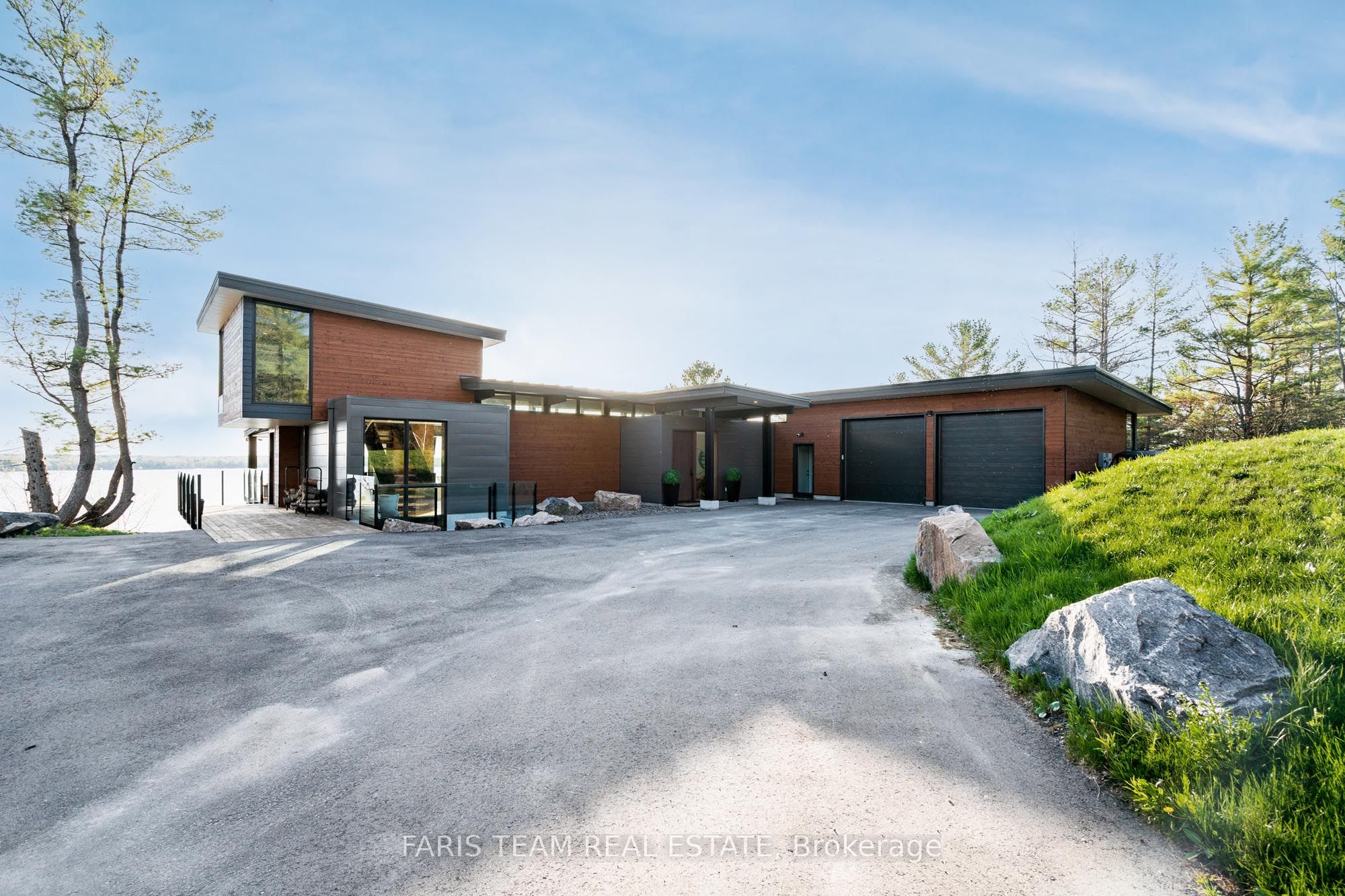 3886 East Shore Road Property Photo 4