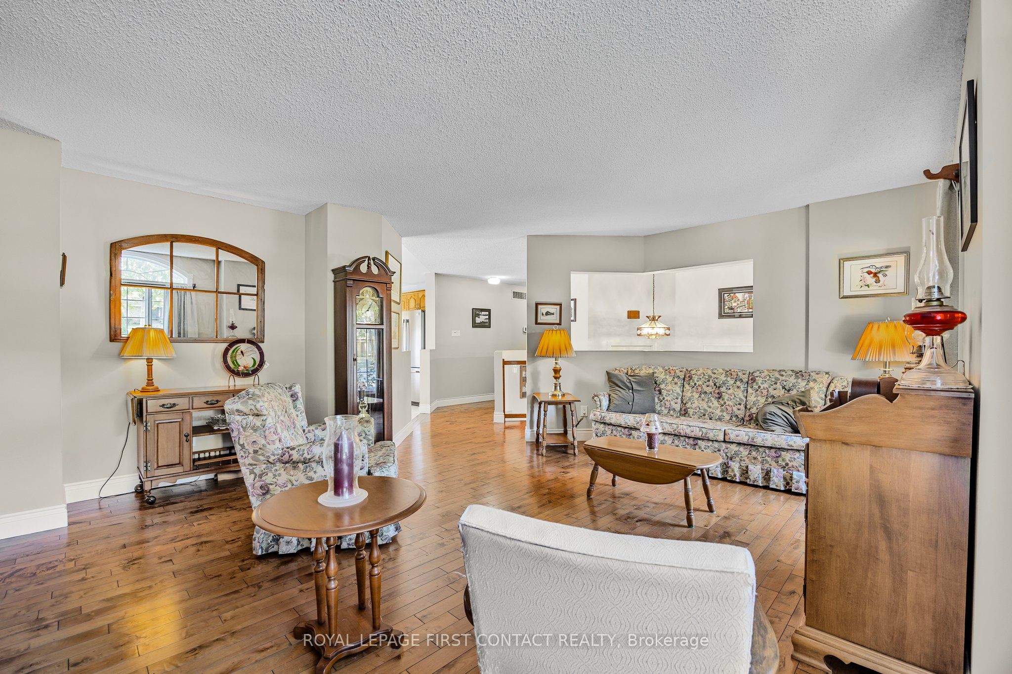93 Bayshore Drive Property Photo 5