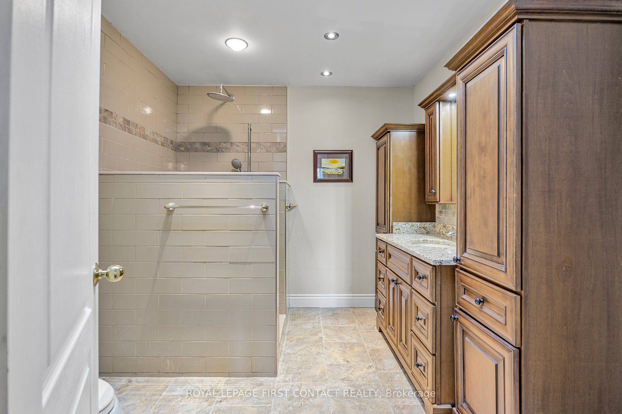 93 Bayshore Drive Property Photo 14