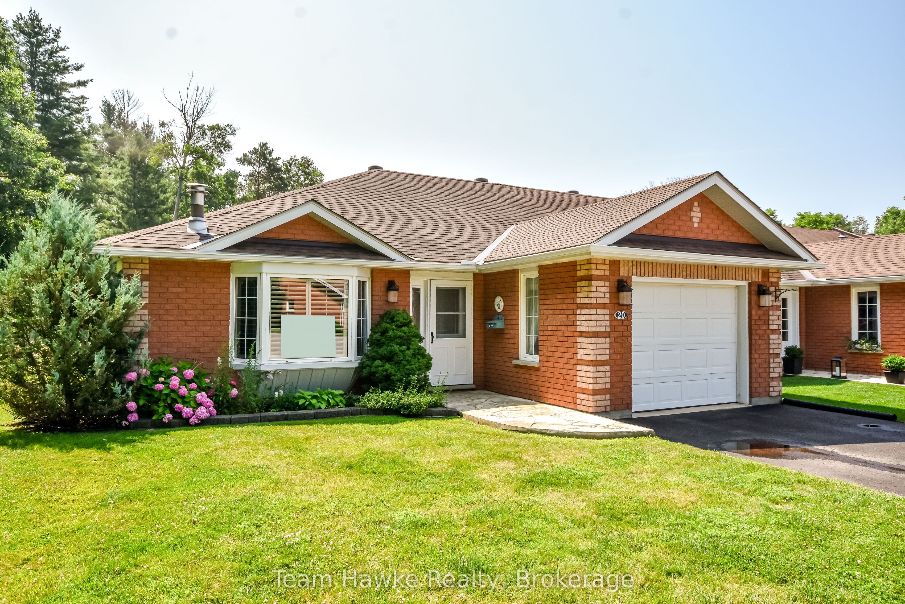 90 Burke Street 20 Property Photo 1