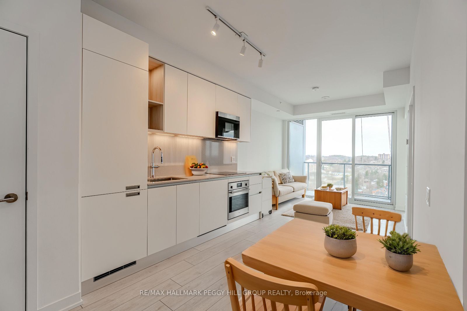 #1603 - 39 Mary Street Property Photo 1