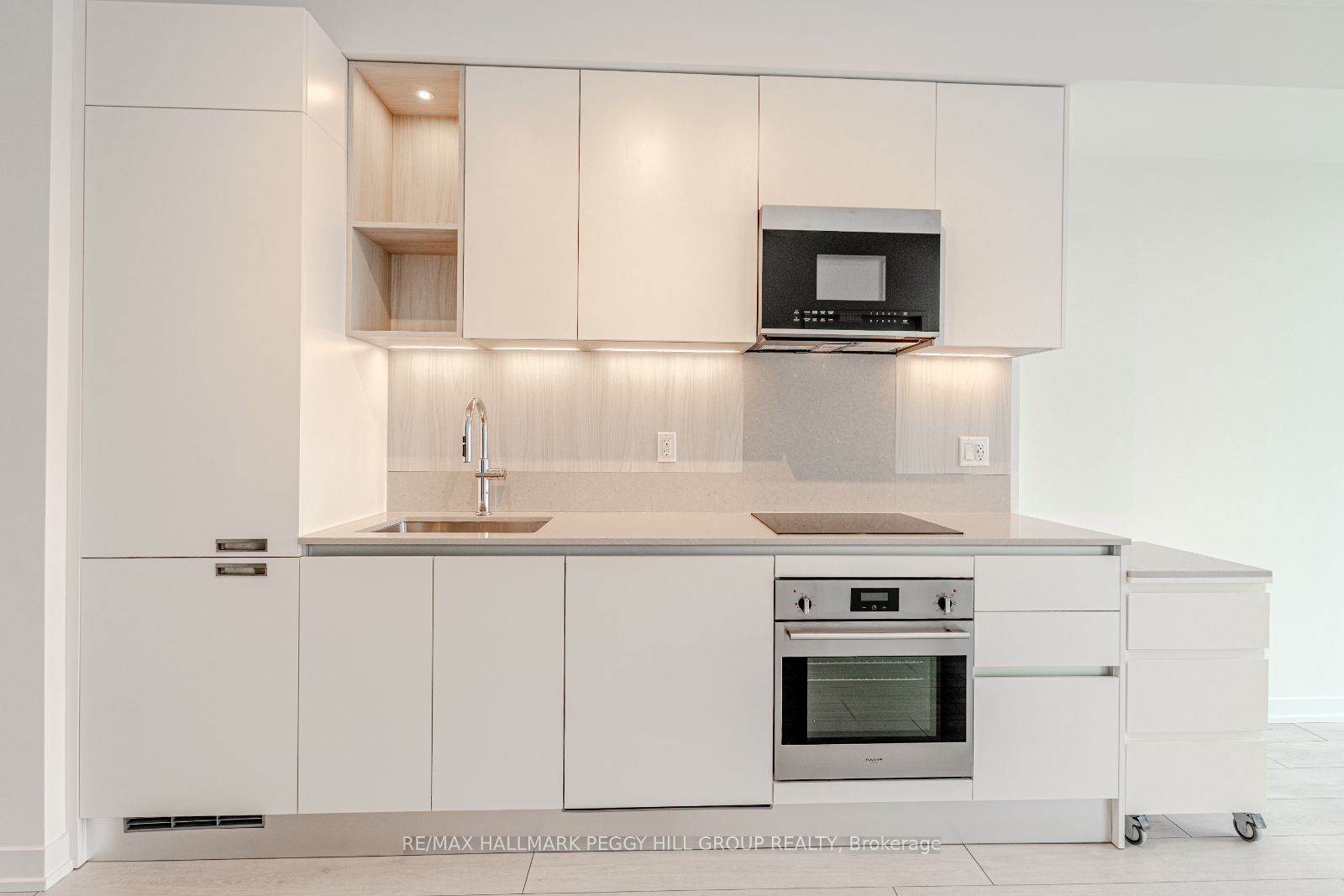 #1603 - 39 Mary Street Property Photo 2