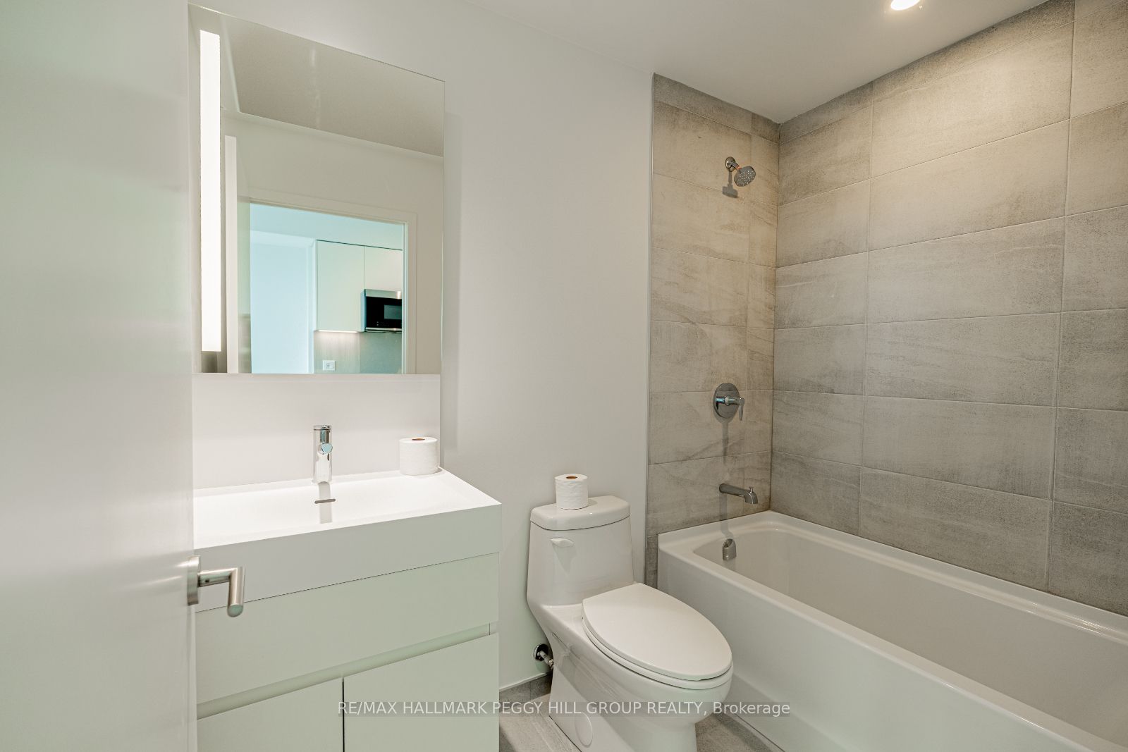 #1603 - 39 Mary Street Property Photo 8