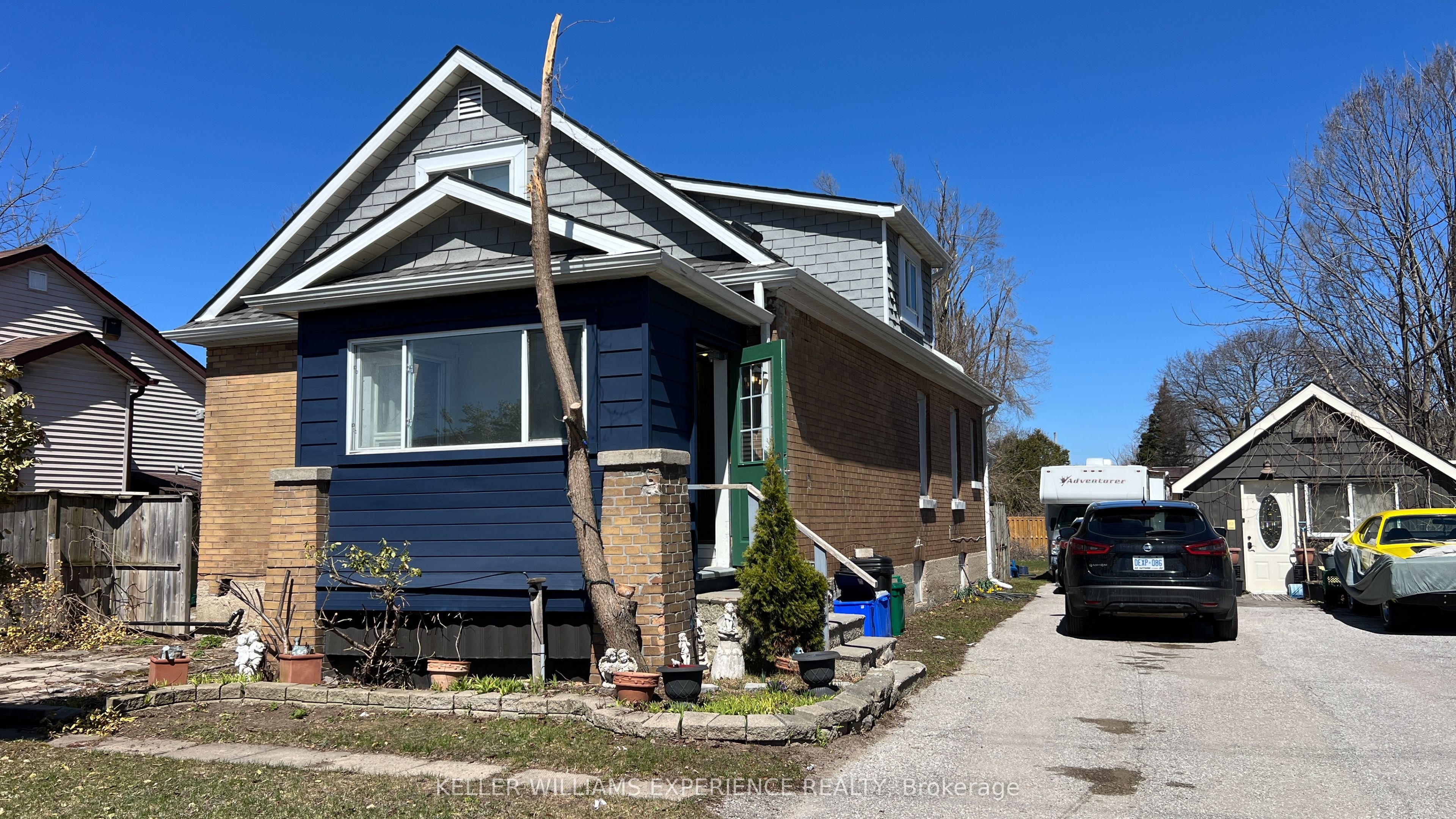 72 CAMPBELL Avenue Property Photo 1