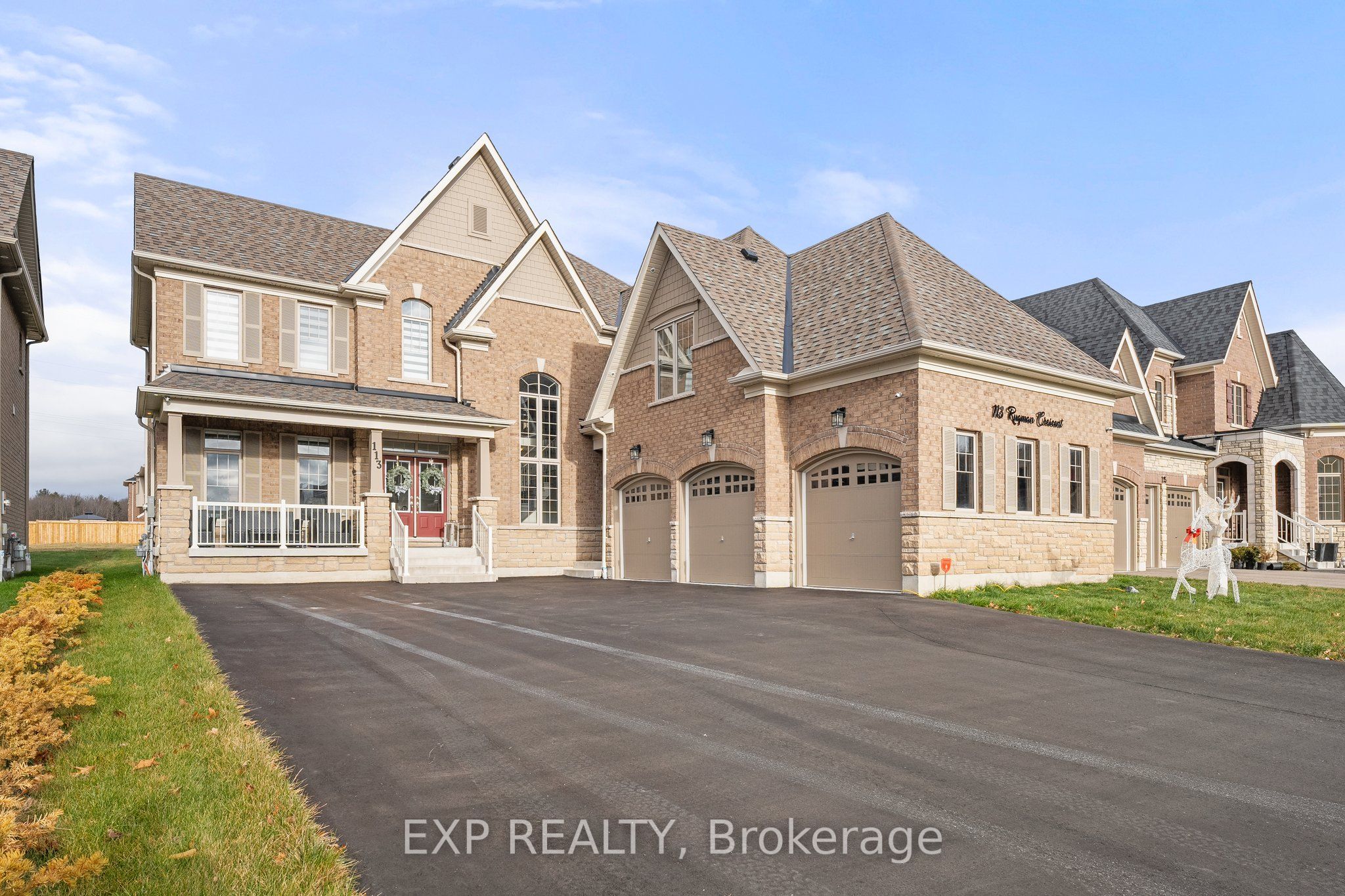 113 Rugman Crescent Property Photo 1