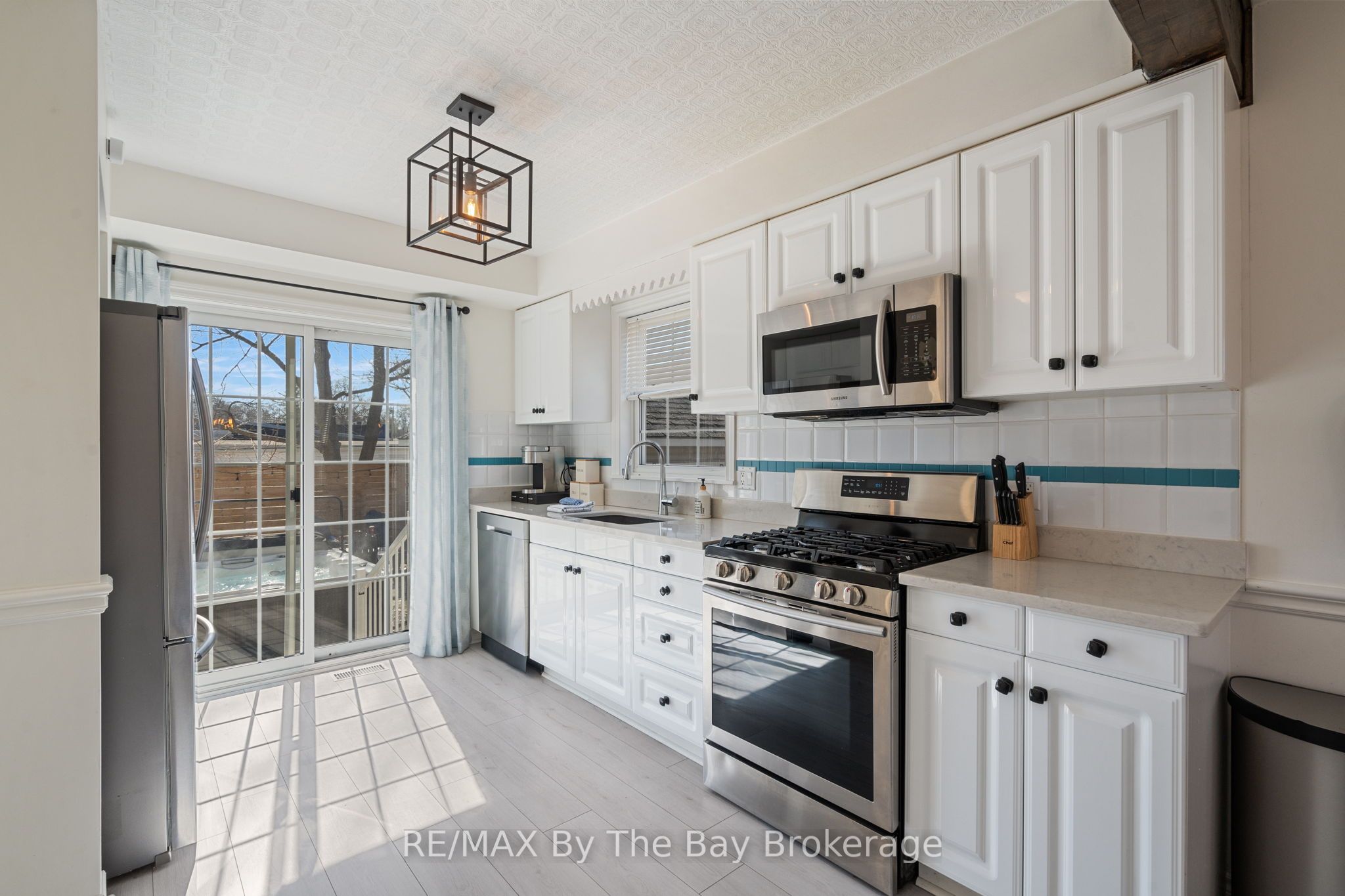 15 Baker Street Property Photo 11