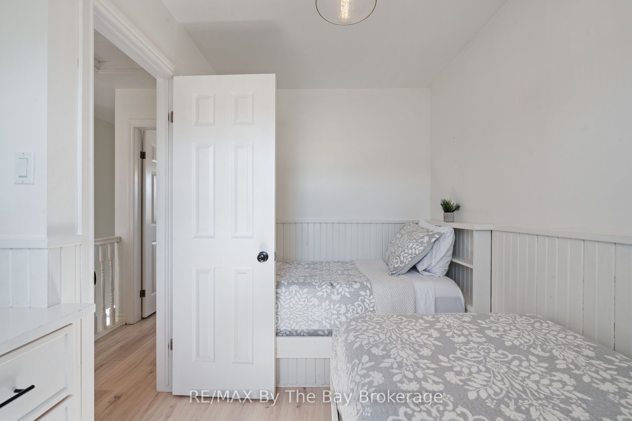 15 Baker Street Property Photo 21