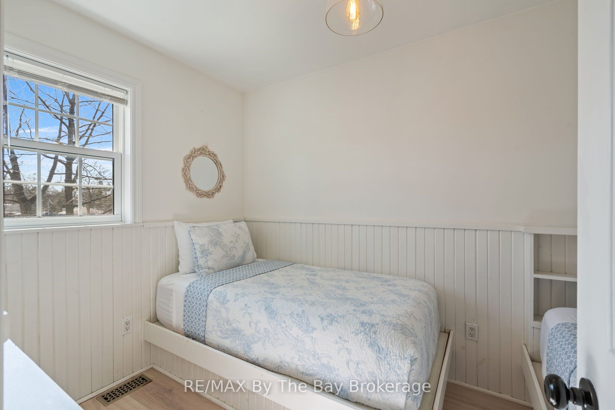 15 Baker Street Property Photo 22