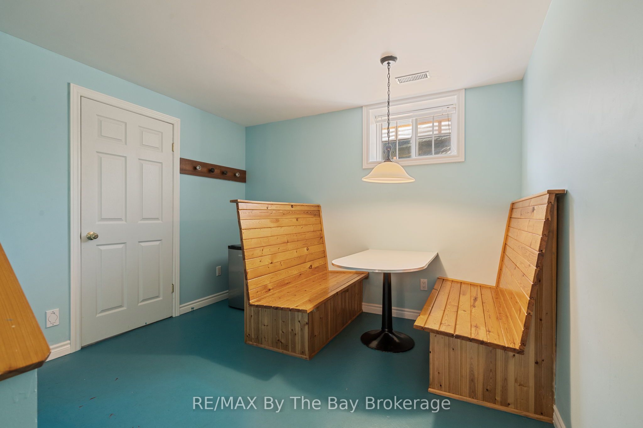 15 Baker Street Property Photo 27