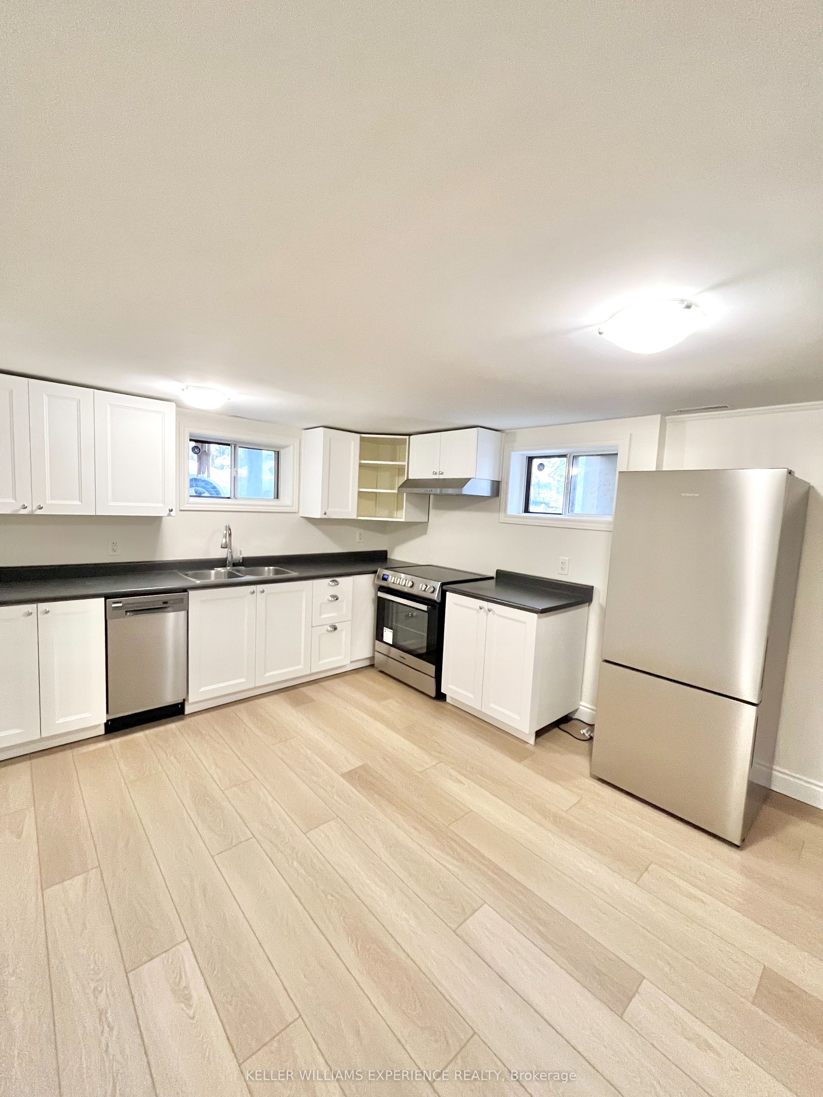 68 Campbell Avenue Property Photo 3