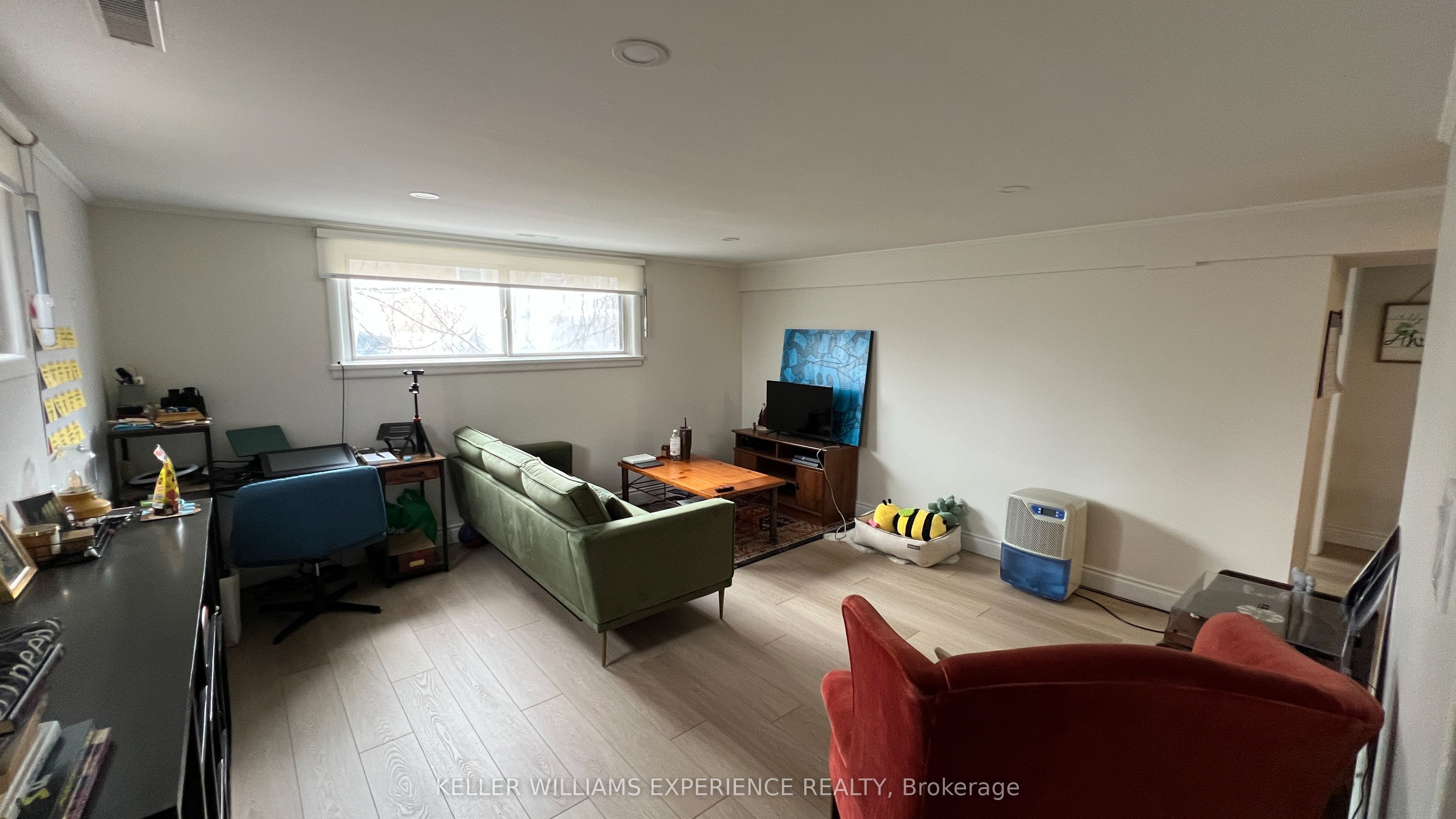 68 Campbell Avenue Property Photo 12