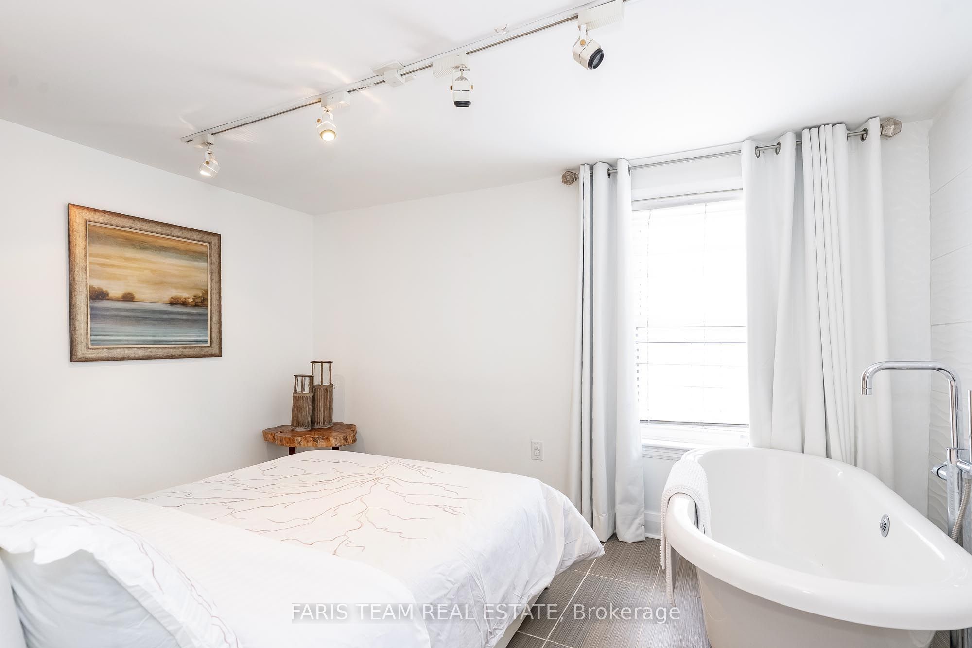 49 Mary Street Property Photo 15