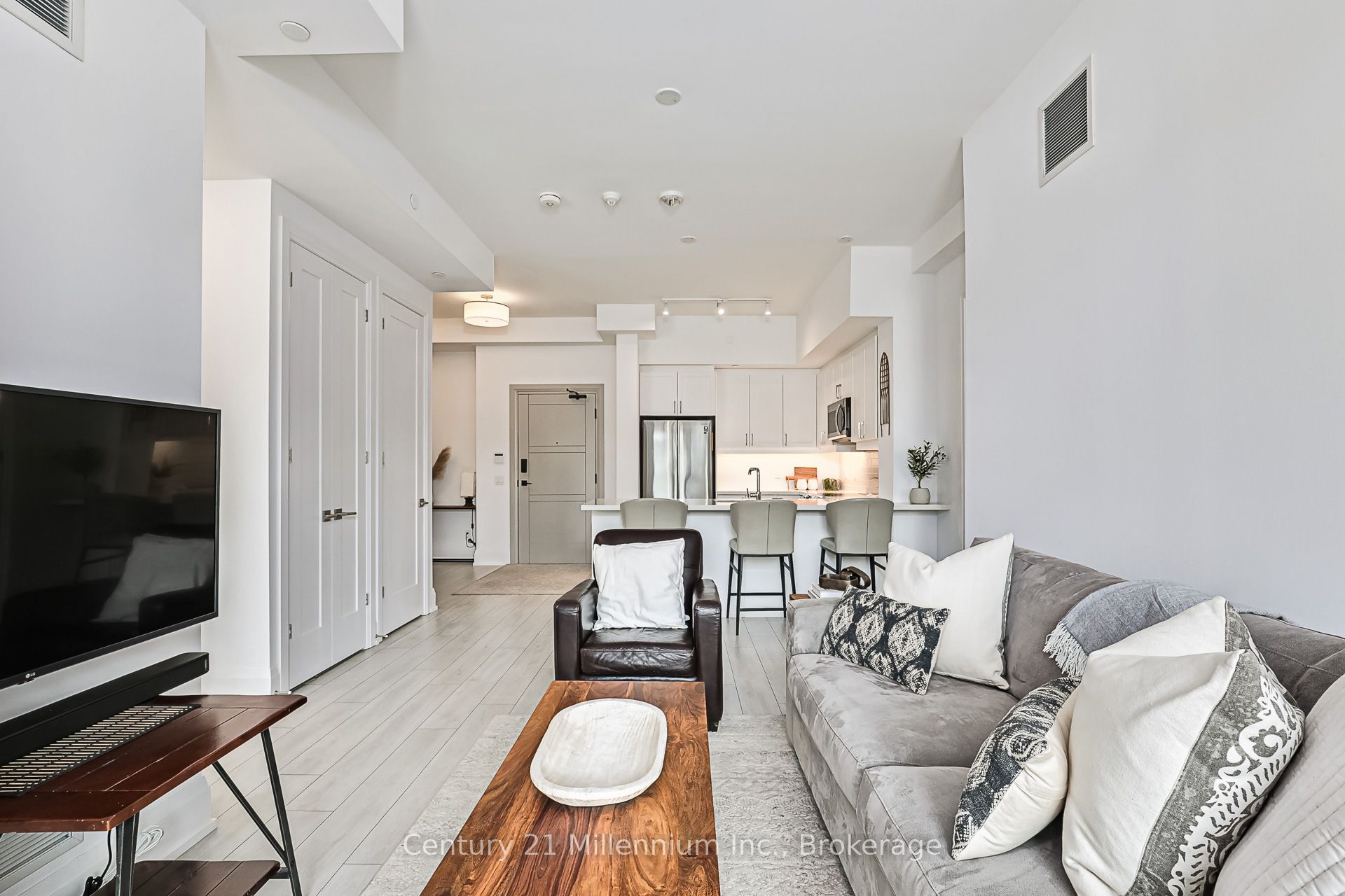 1 Hume Street 209 Property Photo 15