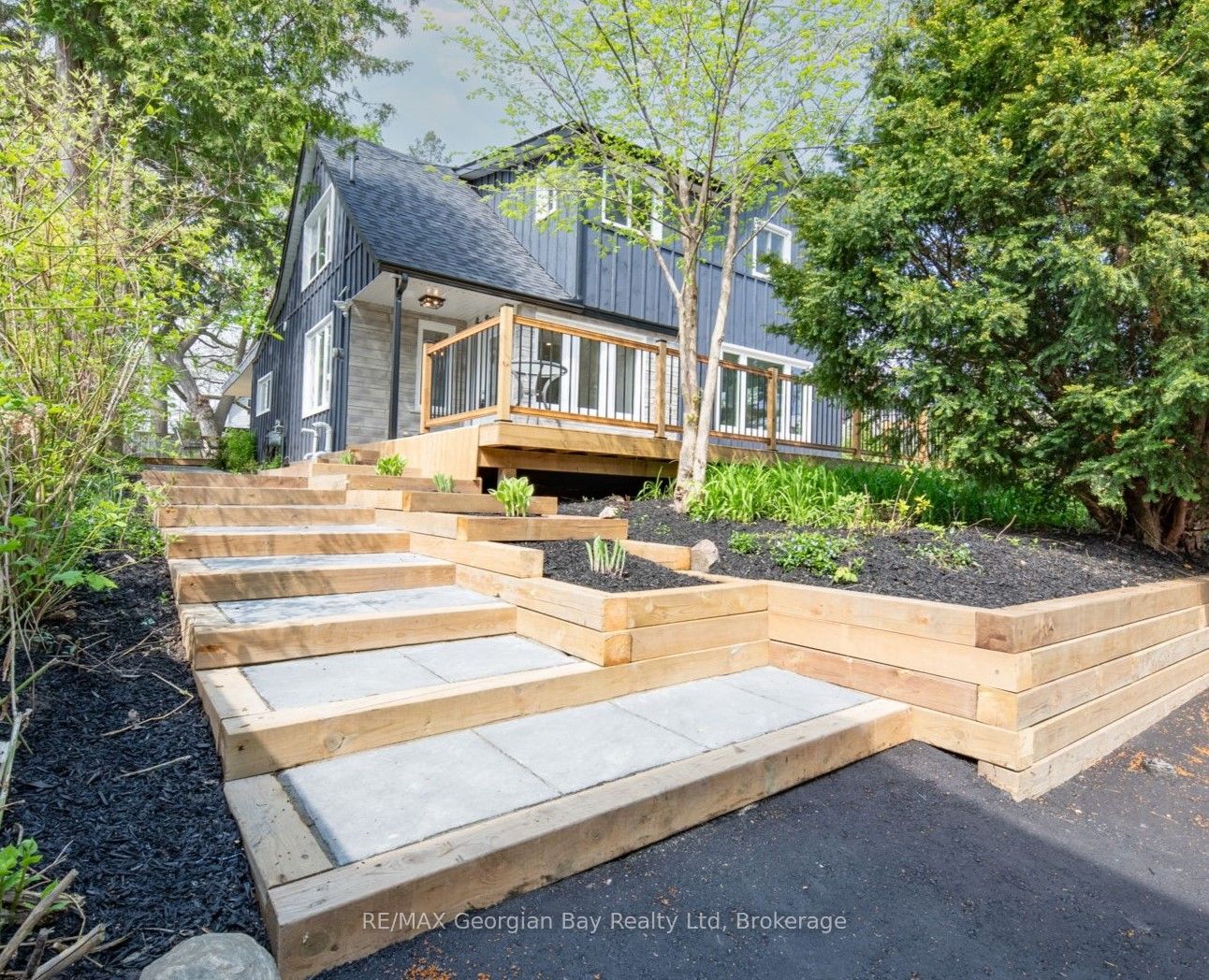 194 Charles Street Property Photo