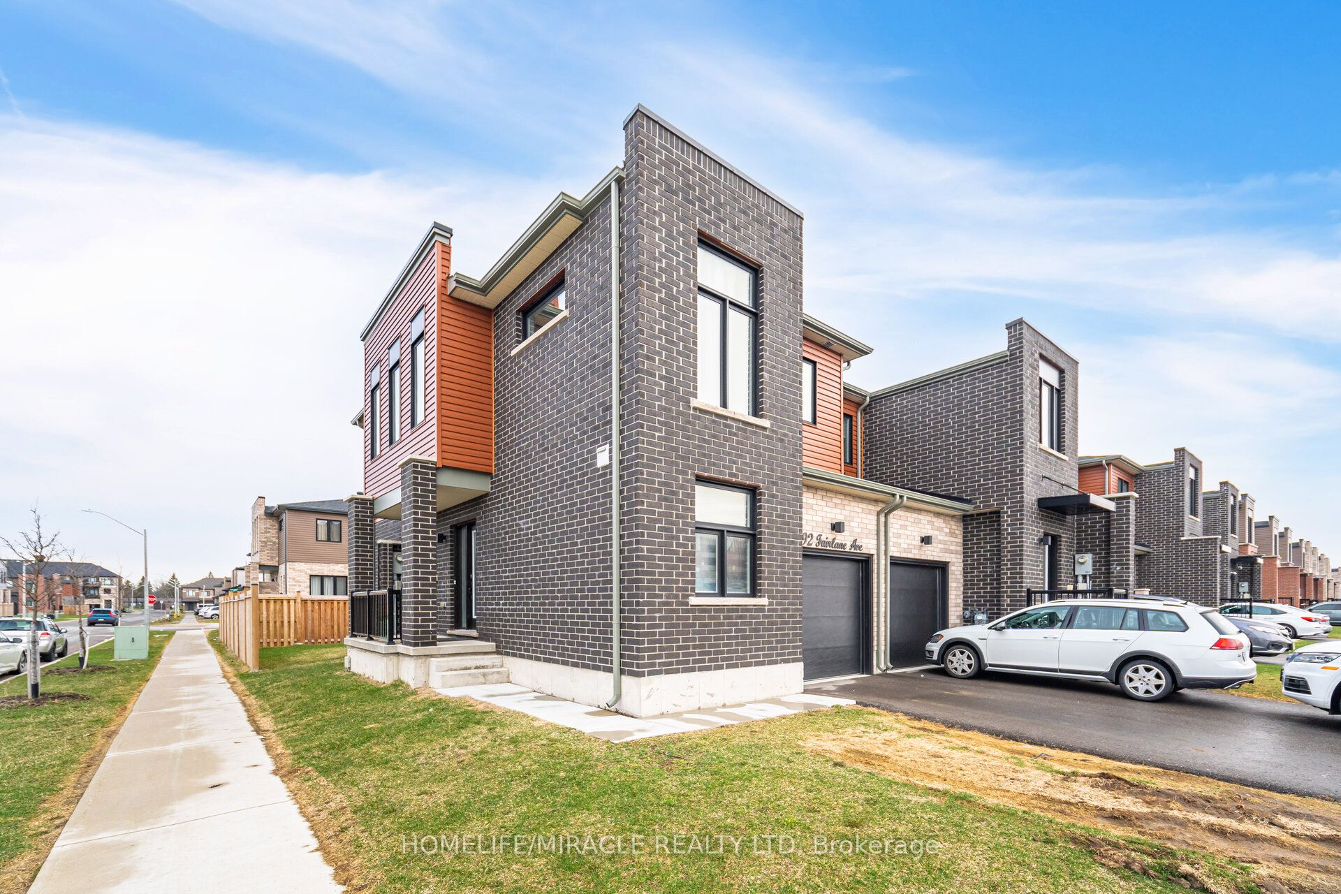 92 Fairlane Avenue Property Photo 1