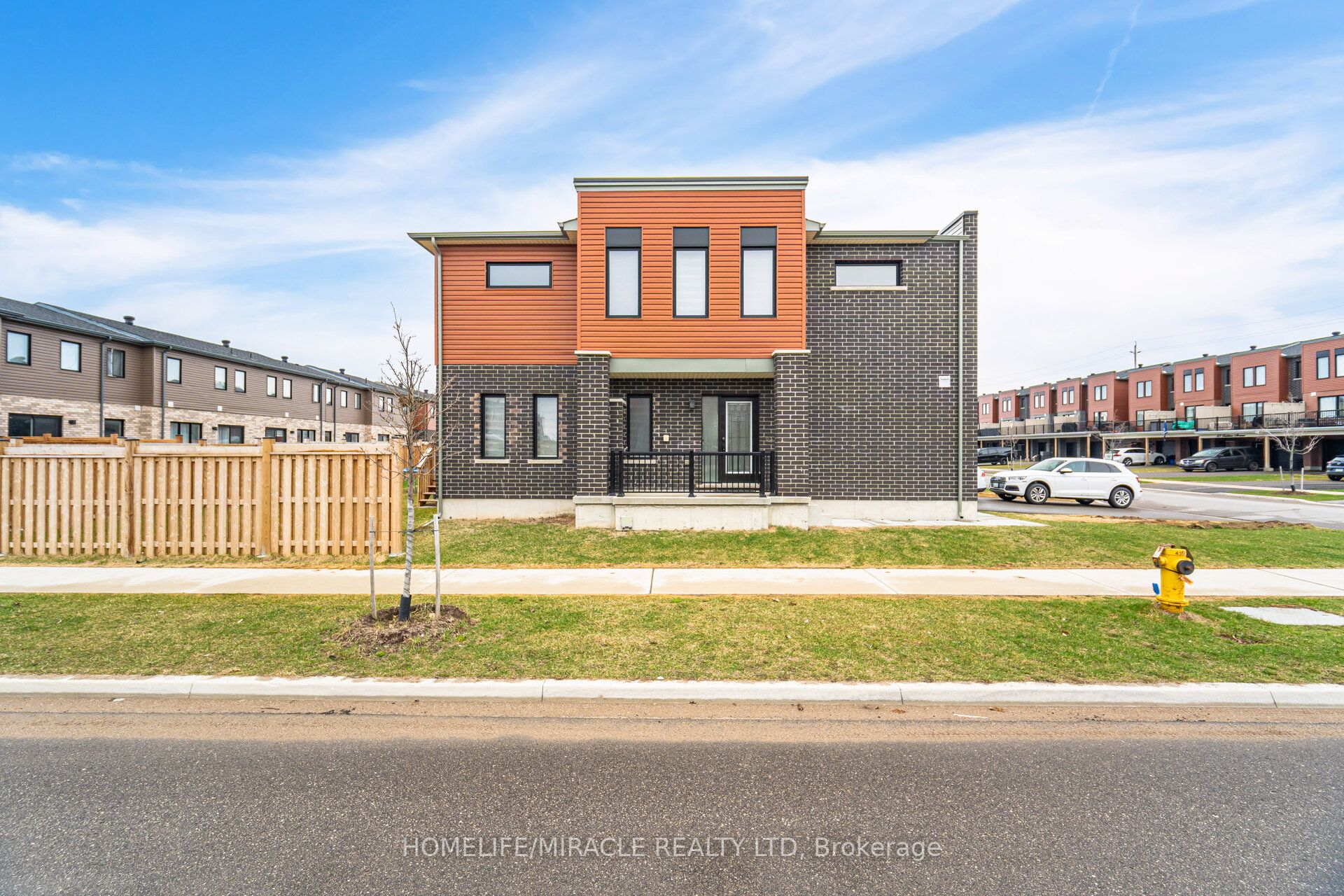 92 Fairlane Avenue Property Photo 4