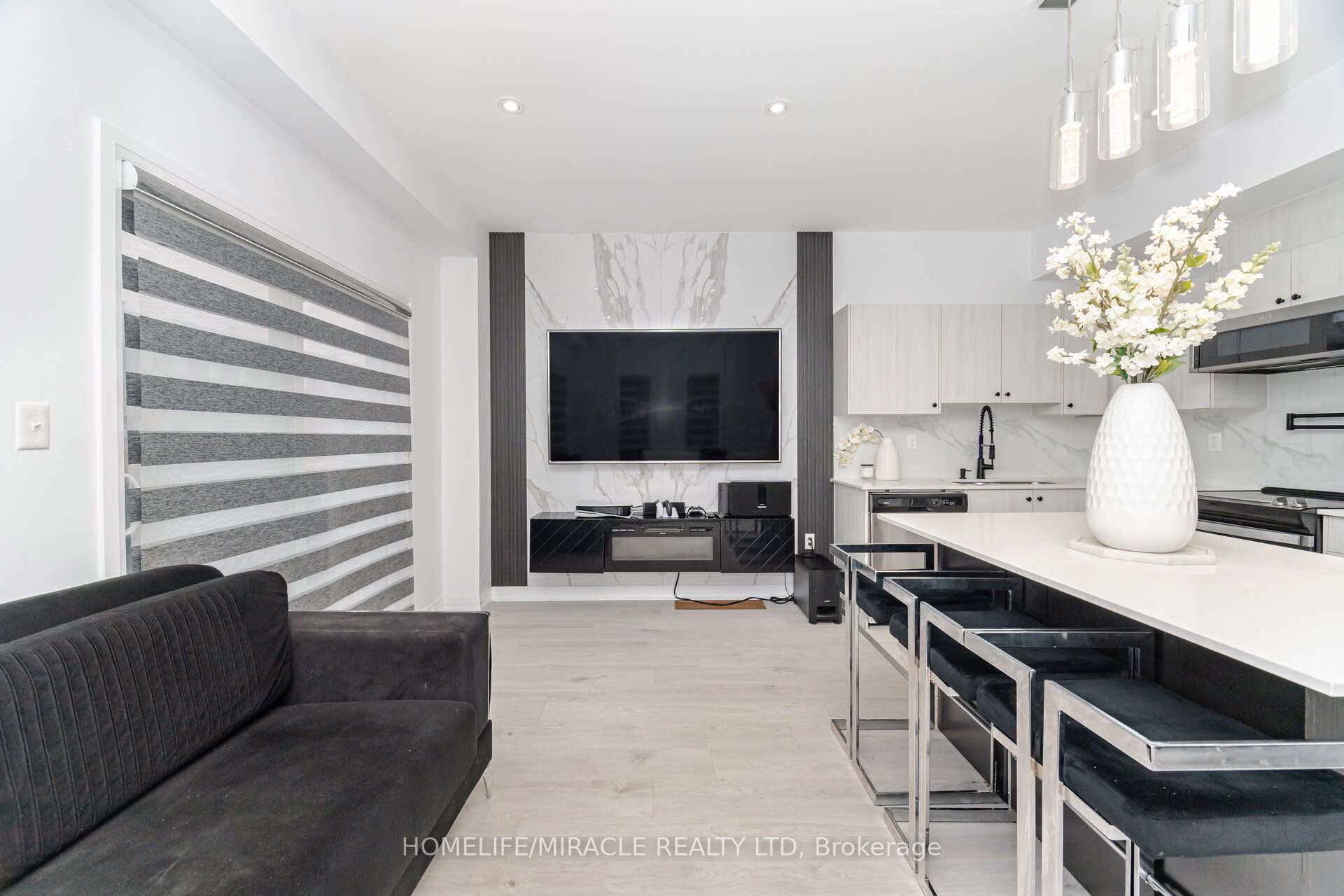 92 Fairlane Avenue Property Photo 15