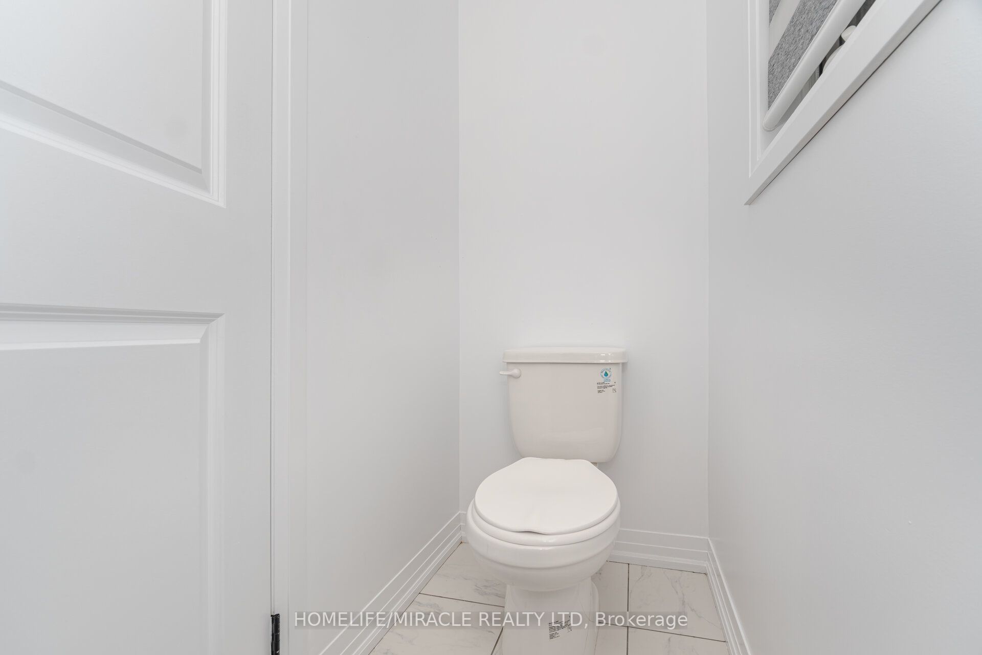92 Fairlane Avenue Property Photo 18