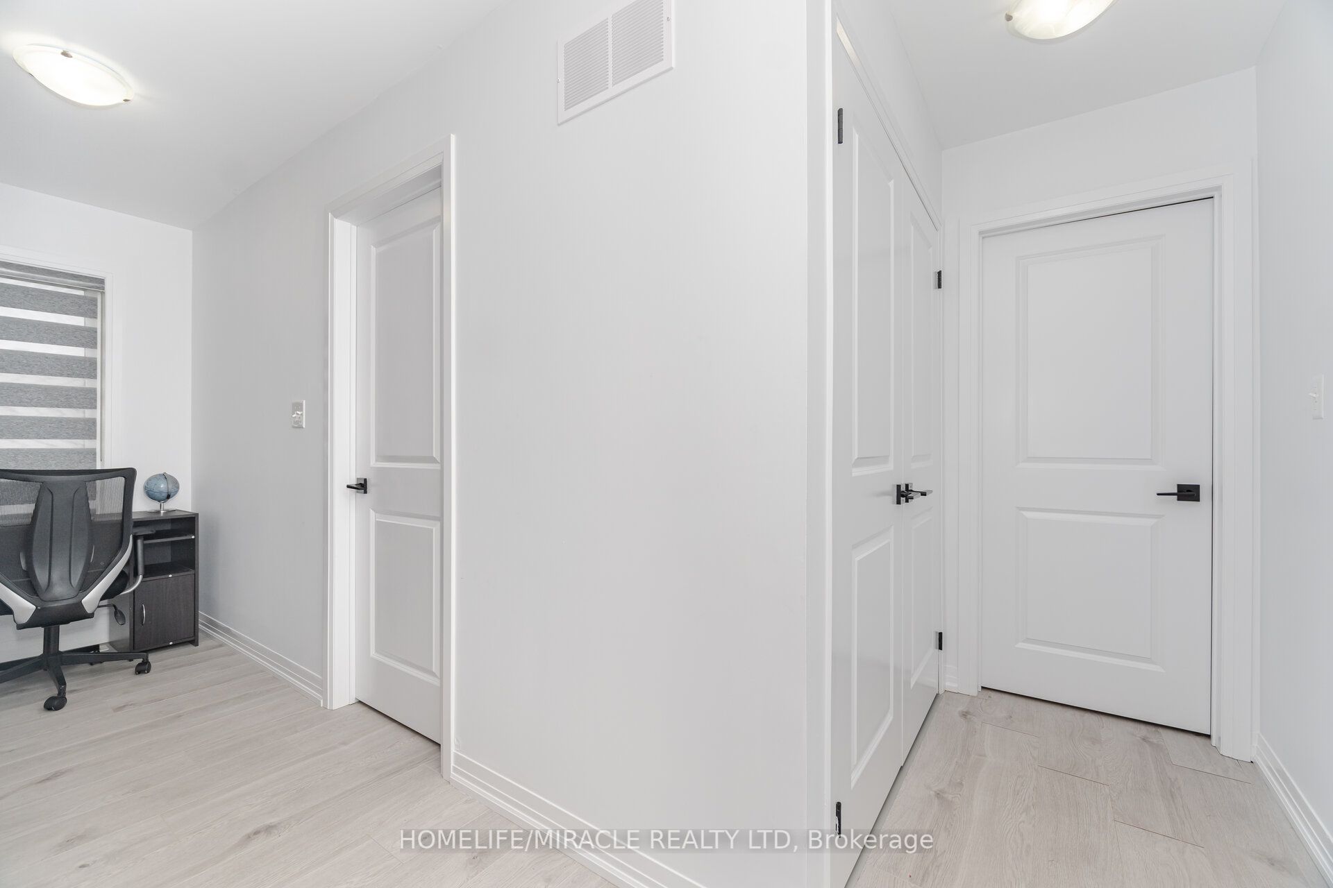92 Fairlane Avenue Property Photo 22