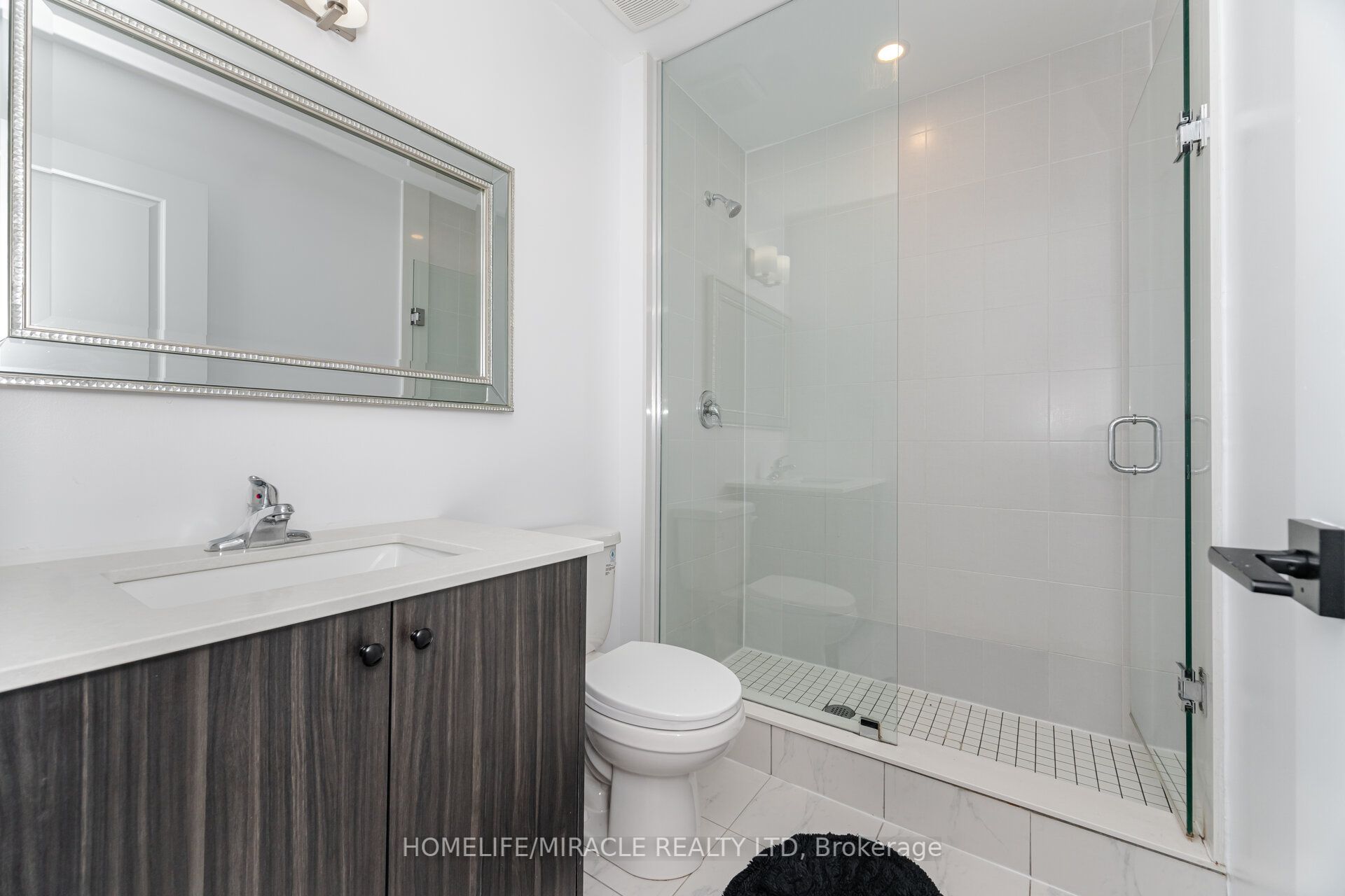 92 Fairlane Avenue Property Photo 26