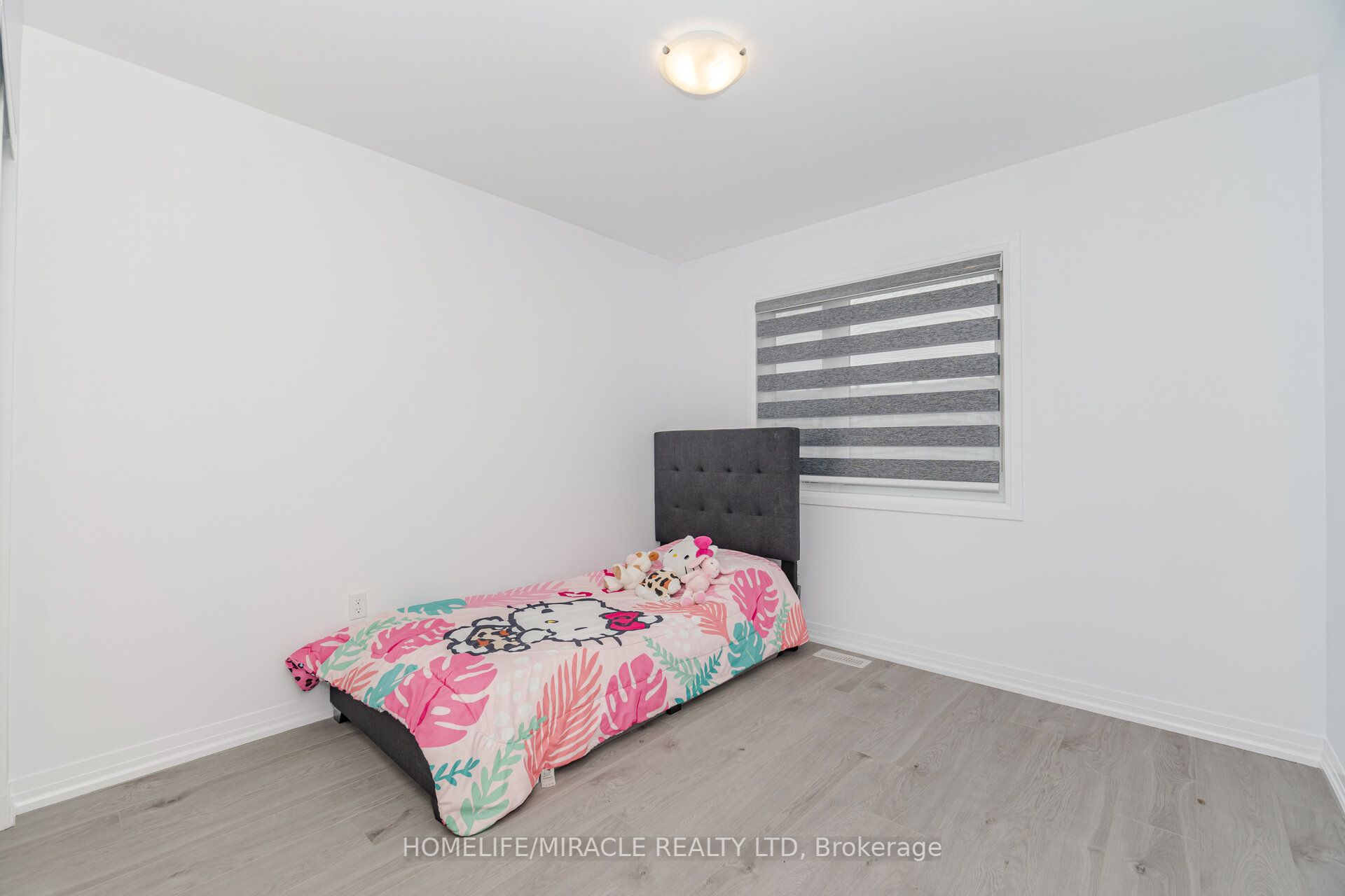 92 Fairlane Avenue Property Photo 27