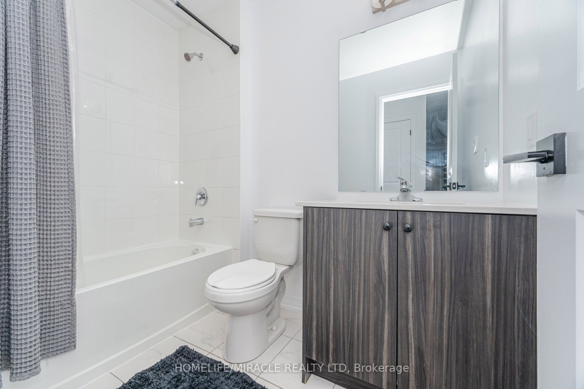 92 Fairlane Avenue Property Photo 31