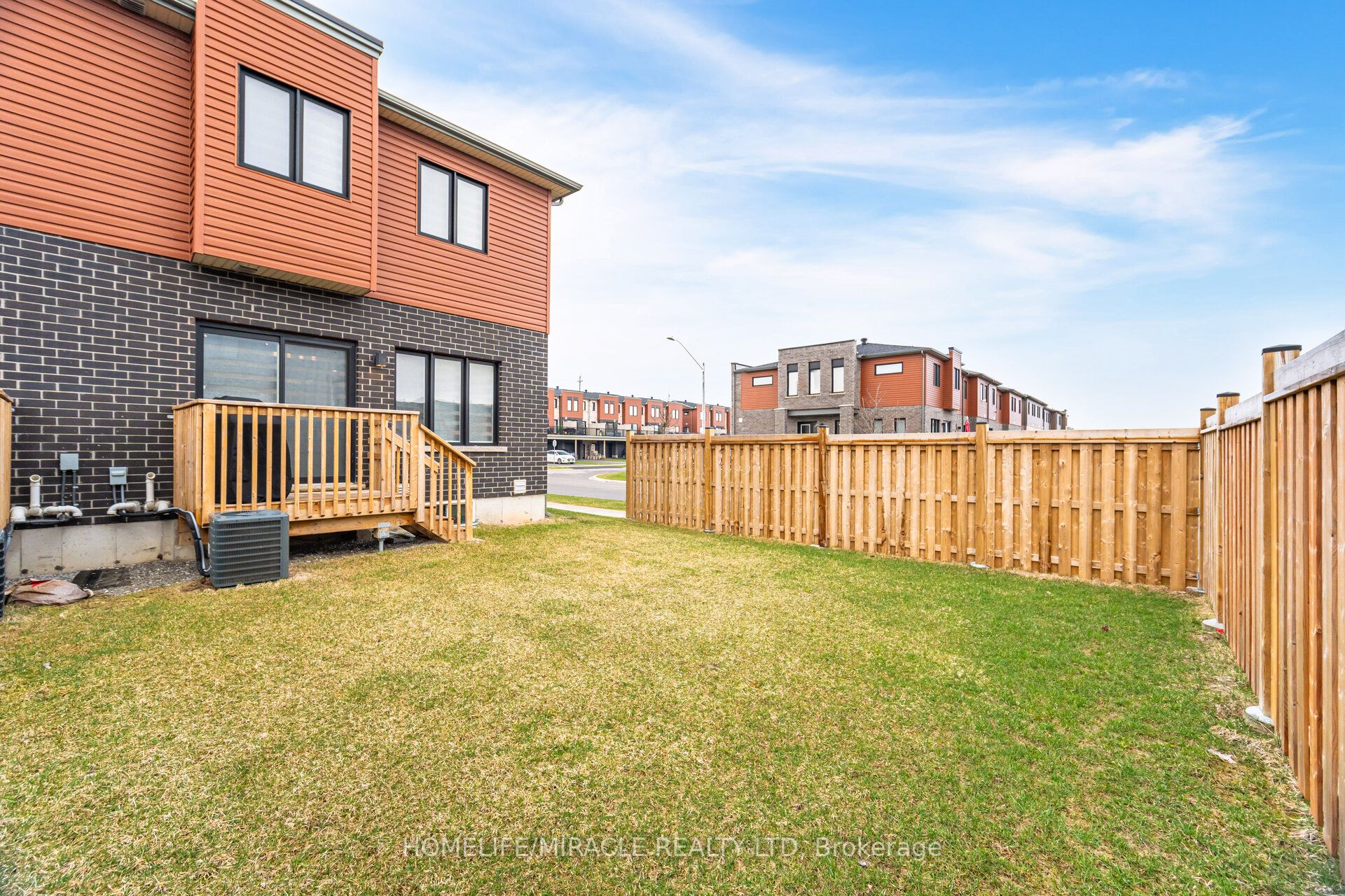 92 Fairlane Avenue Property Photo 36