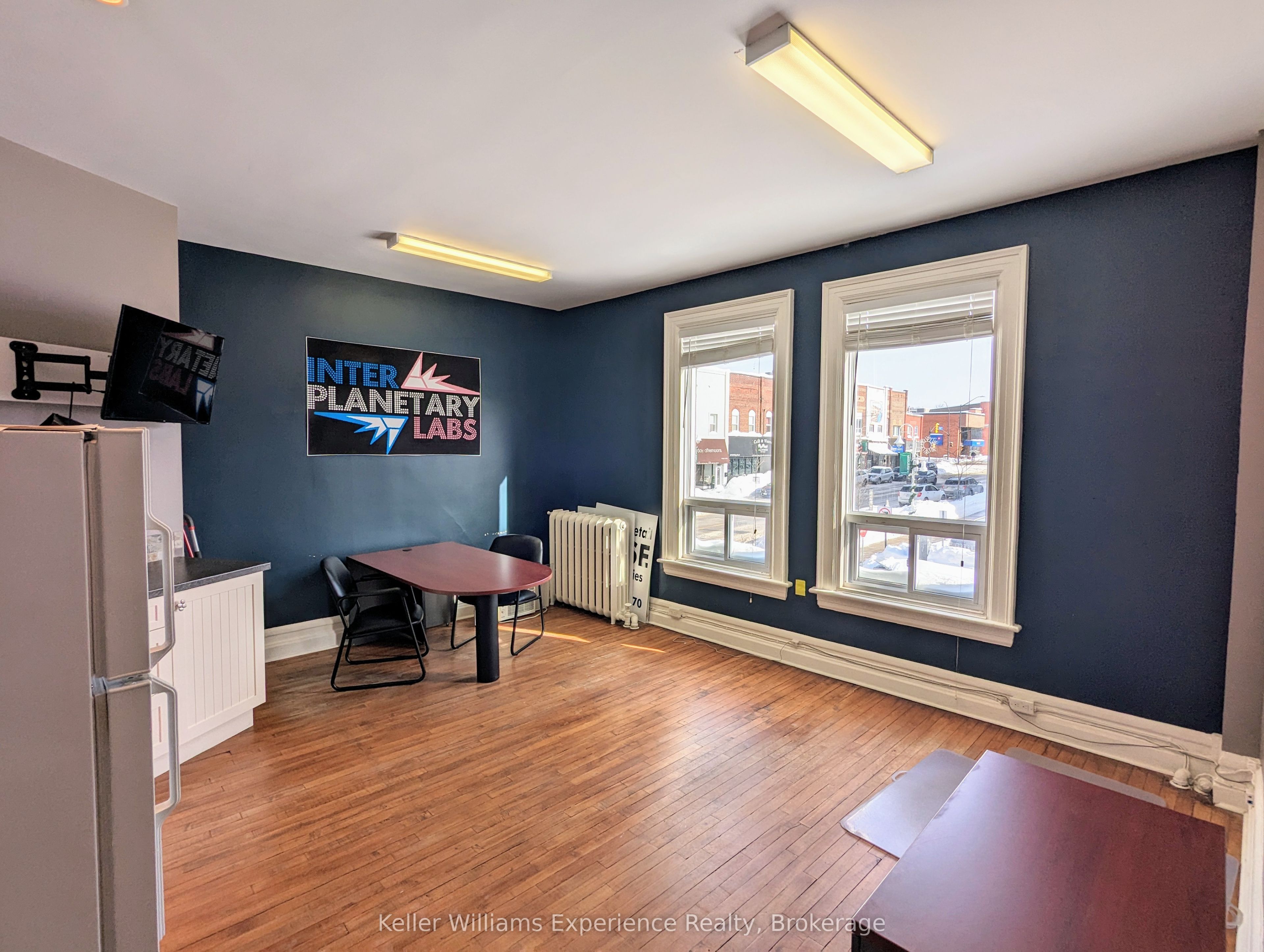 212 King St Property Photo 6