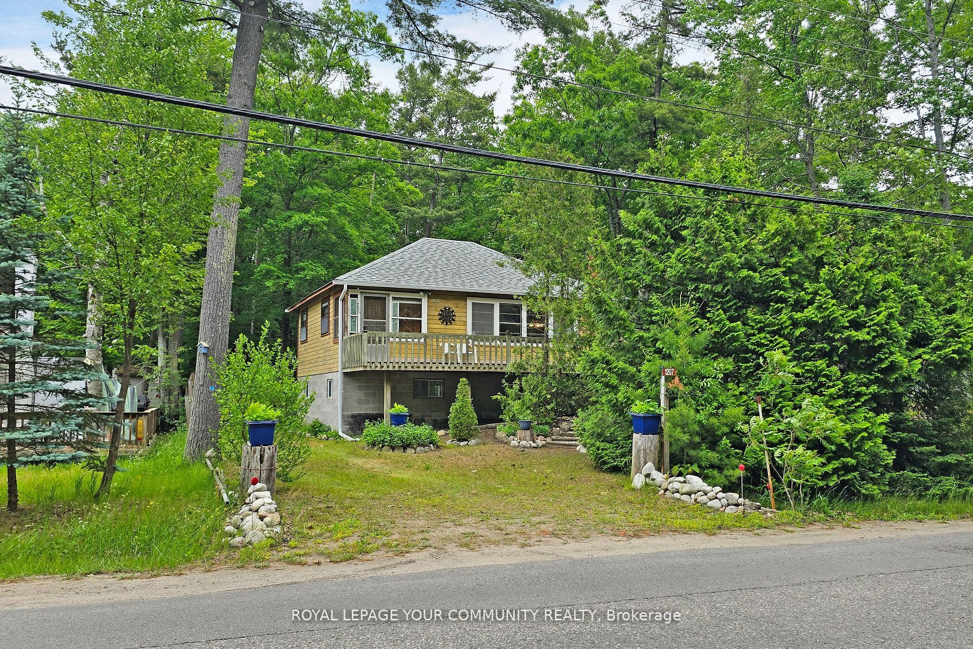 1207 Tiny Beaches Road Property Photo 1