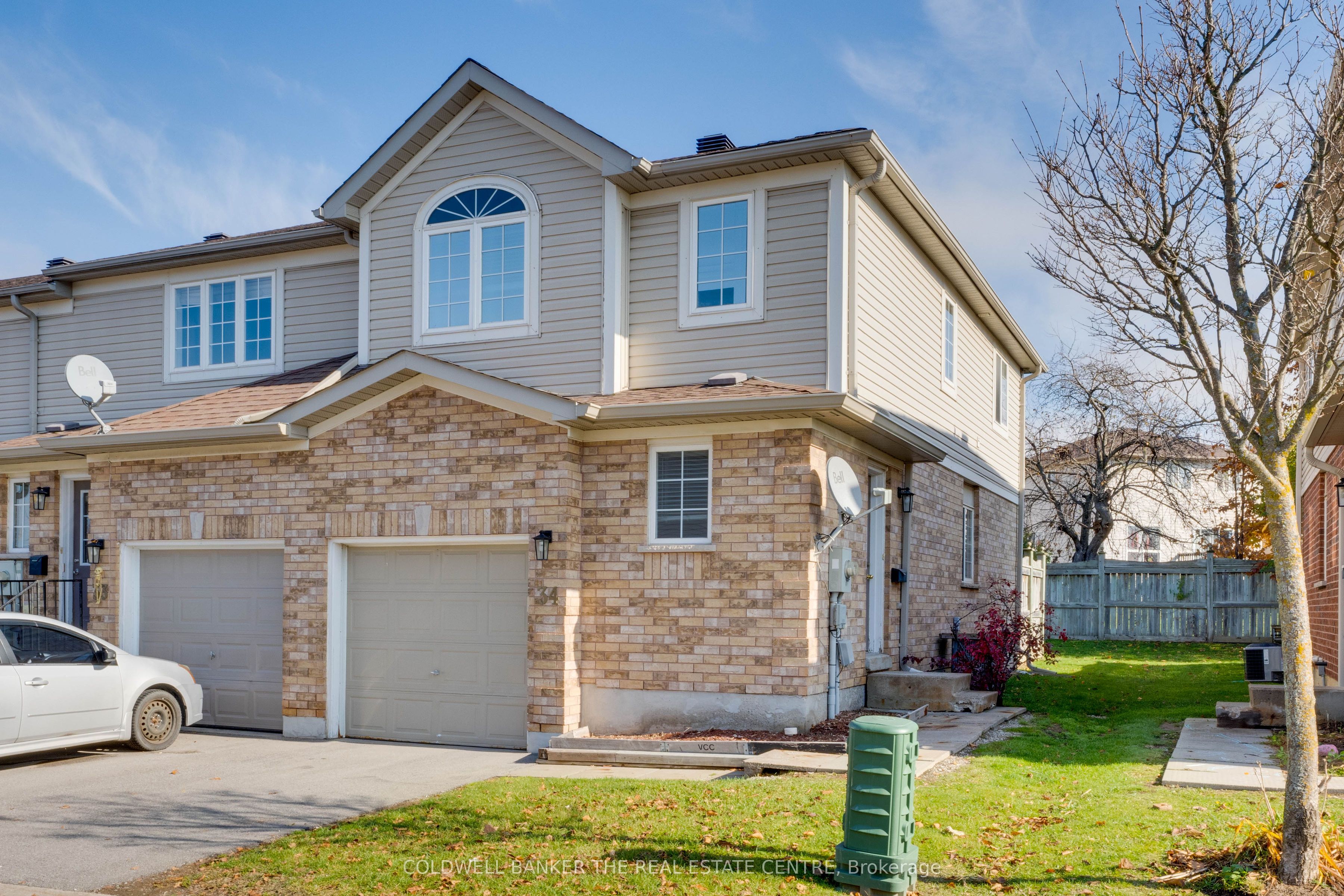 430 Mapleview Dr E Property Photo 1
