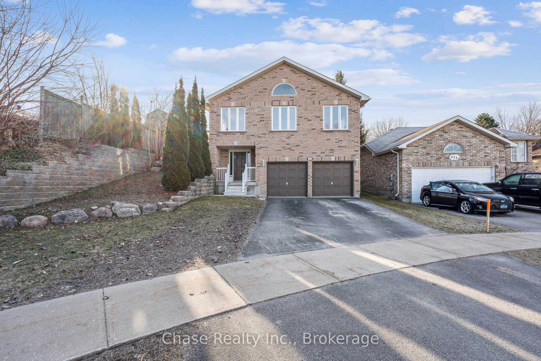 423 Irwin Street Property Photo