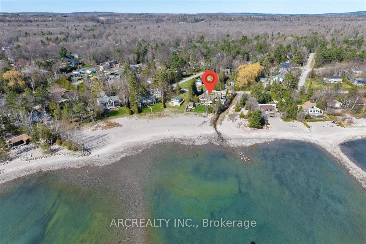1482 Tiny Beaches Road N Property Photo 4