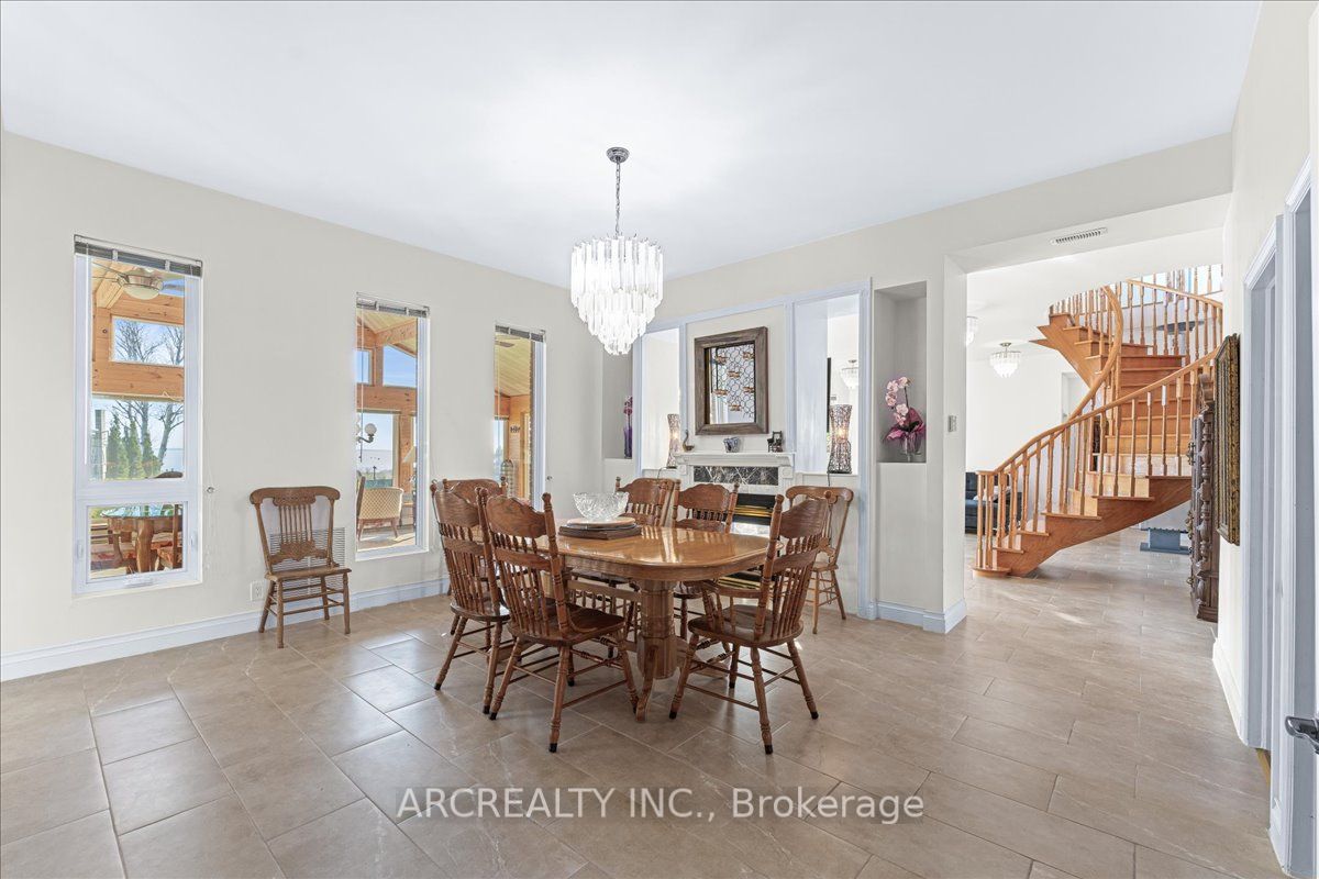 1482 Tiny Beaches Road N Property Photo 8