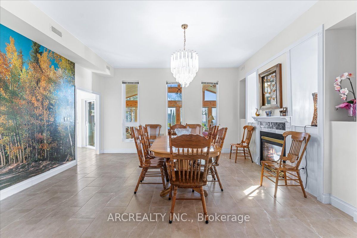 1482 Tiny Beaches Road N Property Photo 11