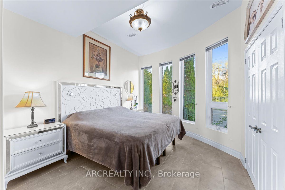 1482 Tiny Beaches Road N Property Photo 21