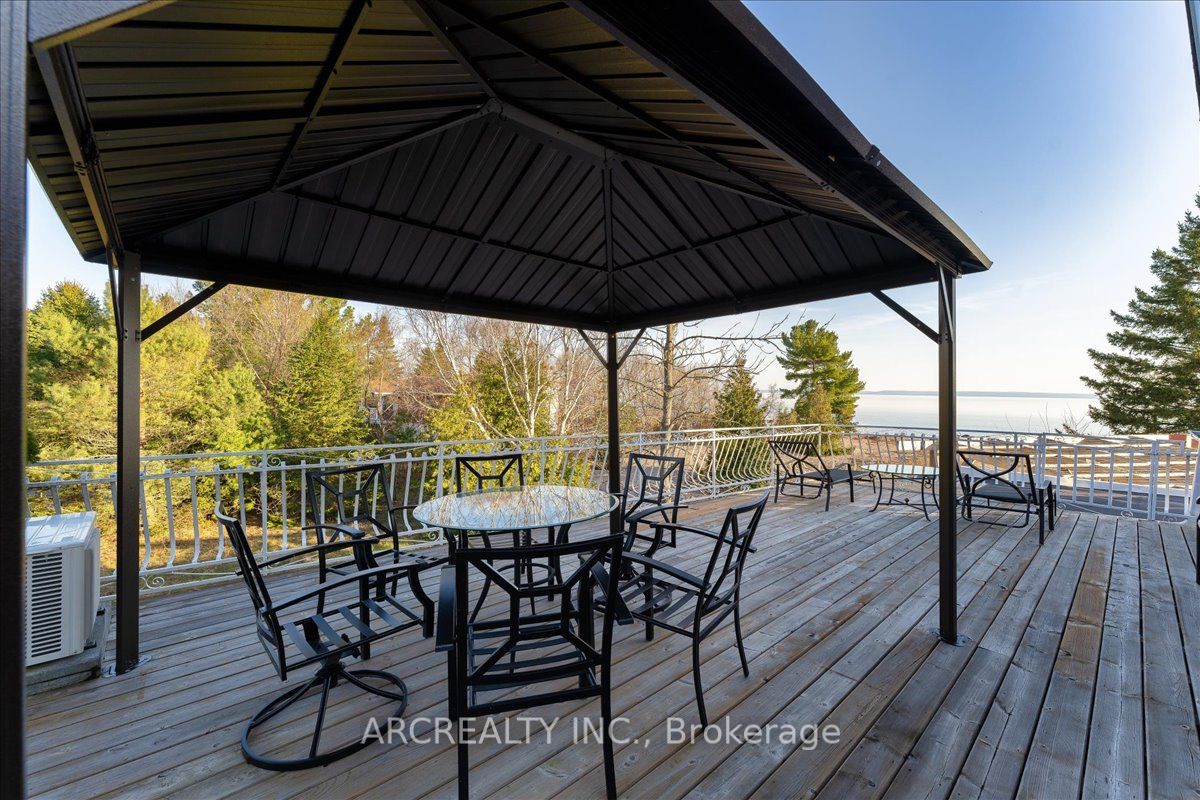1482 Tiny Beaches Road N Property Photo 34