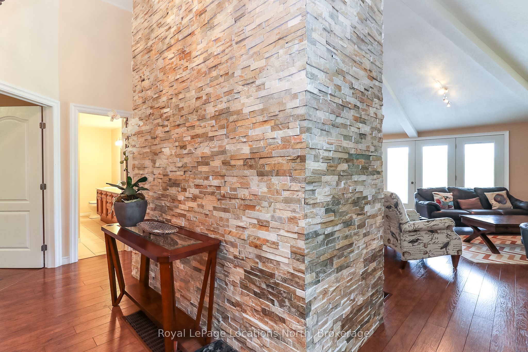 10 Sunset Court Property Photo 3