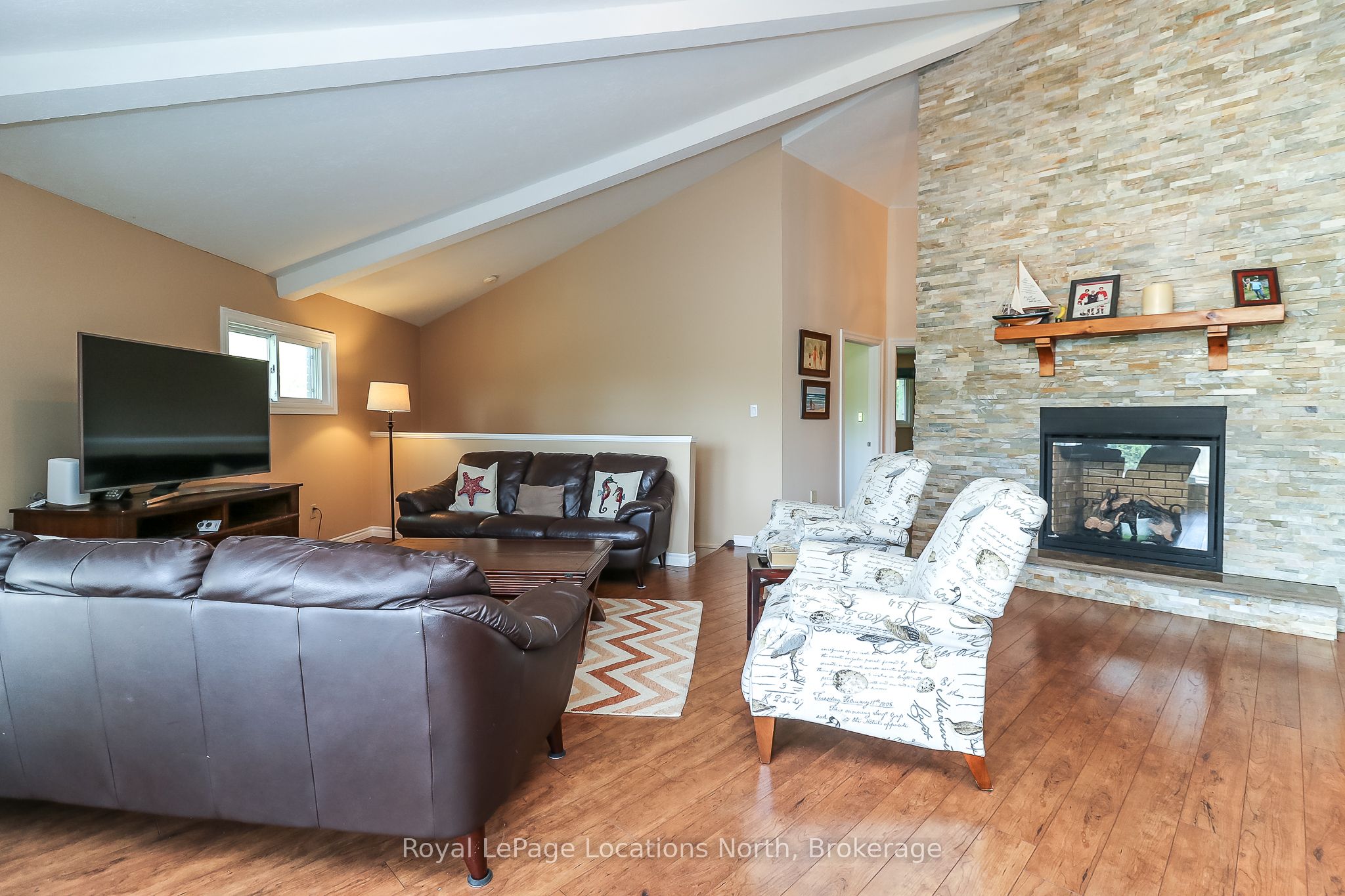 10 Sunset Court Property Photo 6
