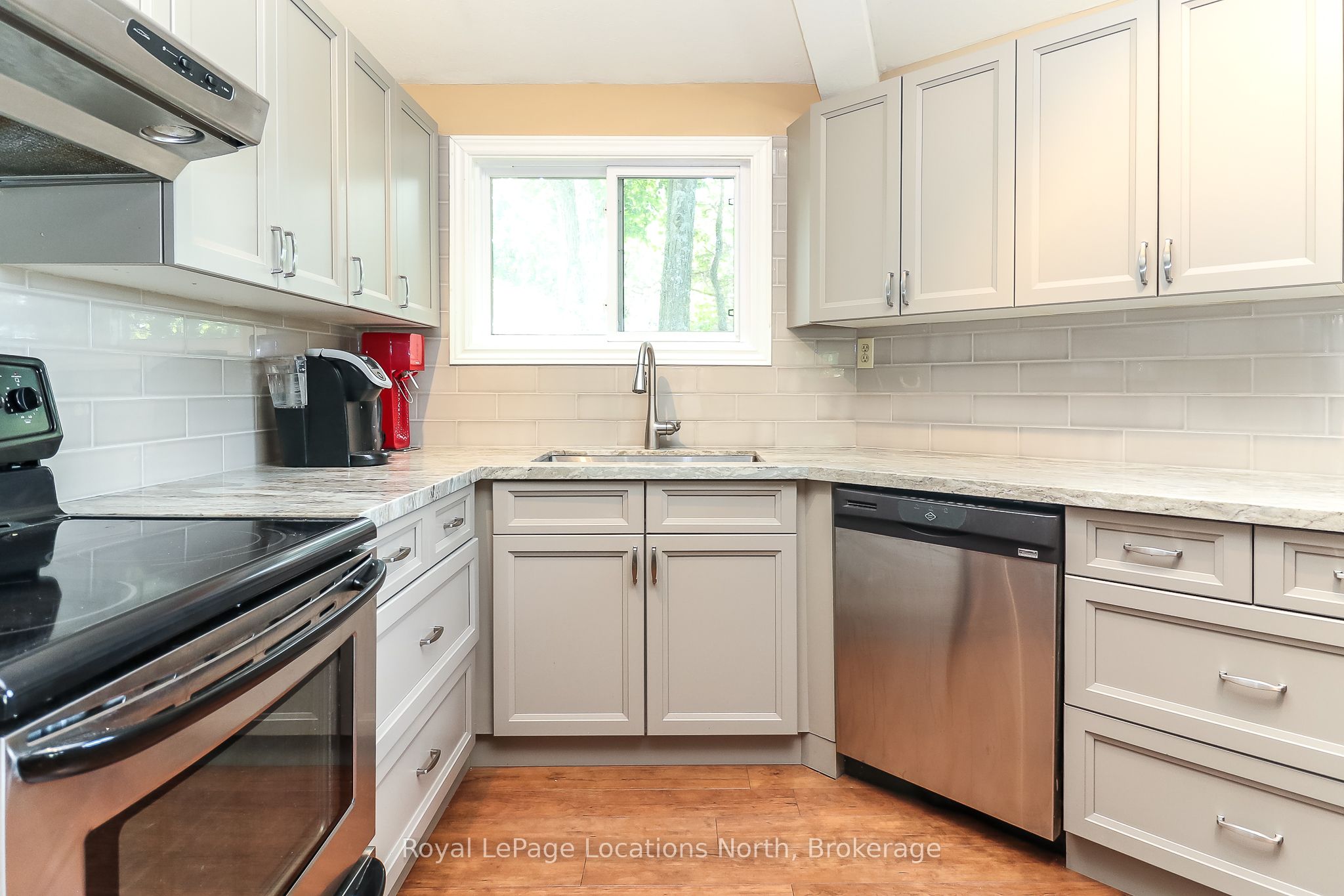 10 Sunset Court Property Photo 12