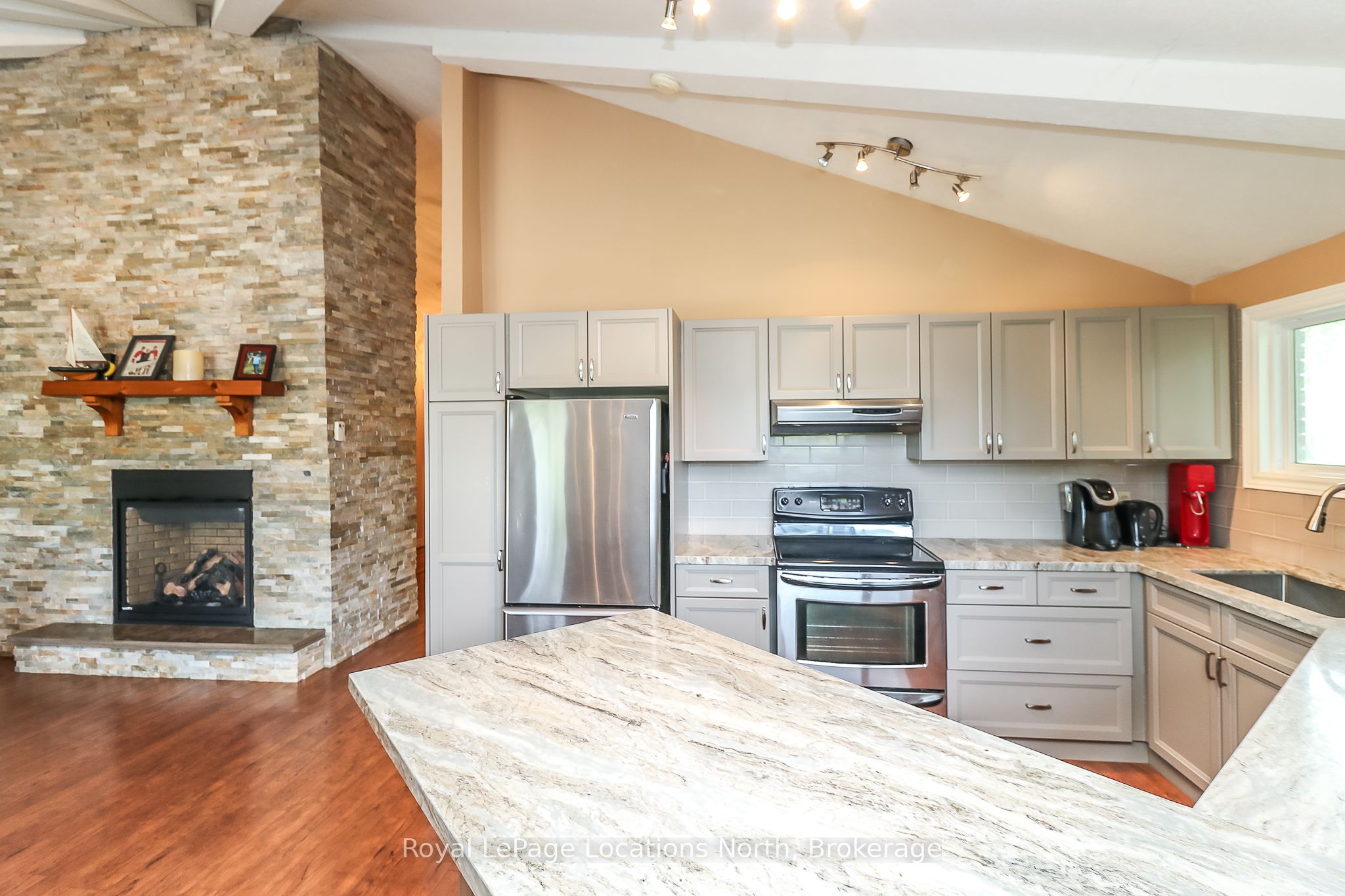 10 Sunset Court Property Photo 15