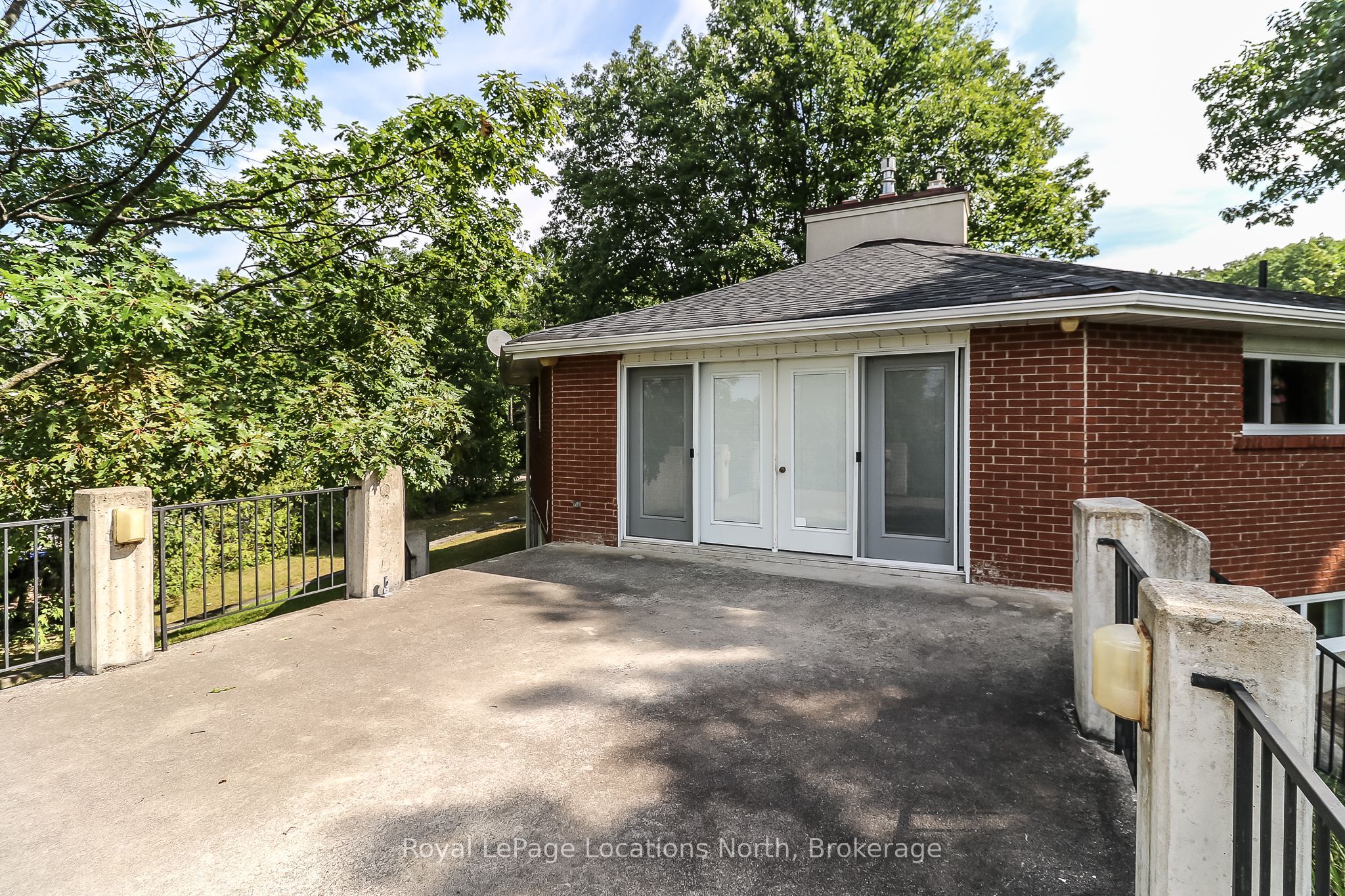 10 Sunset Court Property Photo 37