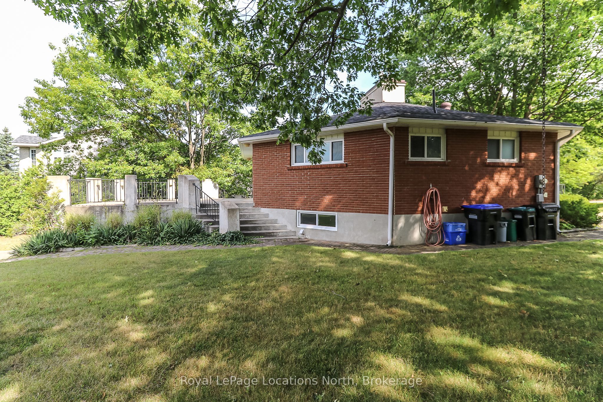 10 Sunset Court Property Photo 38